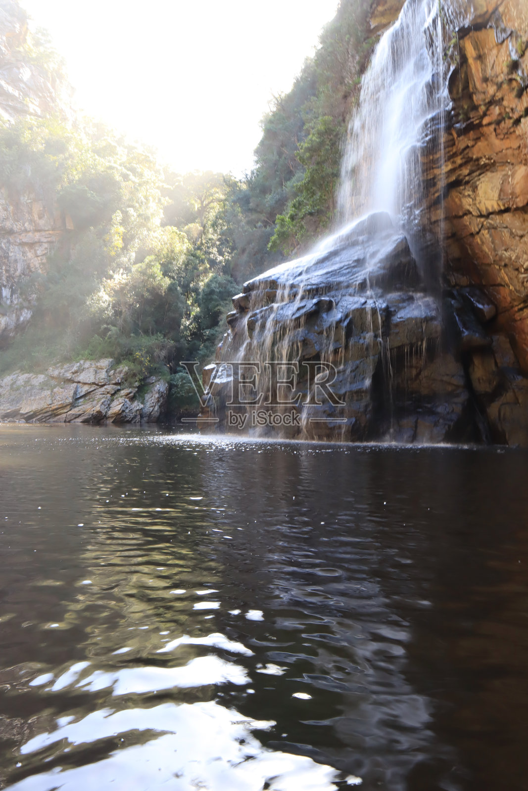 荒野的瀑布照片摄影图片