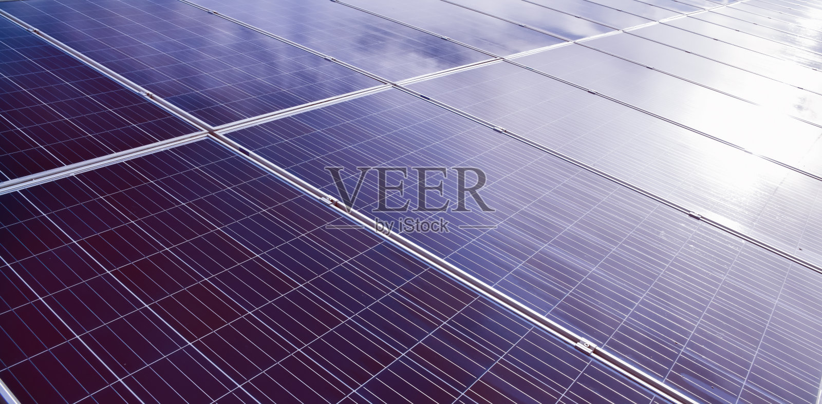 太阳能电池板或光伏板照片摄影图片