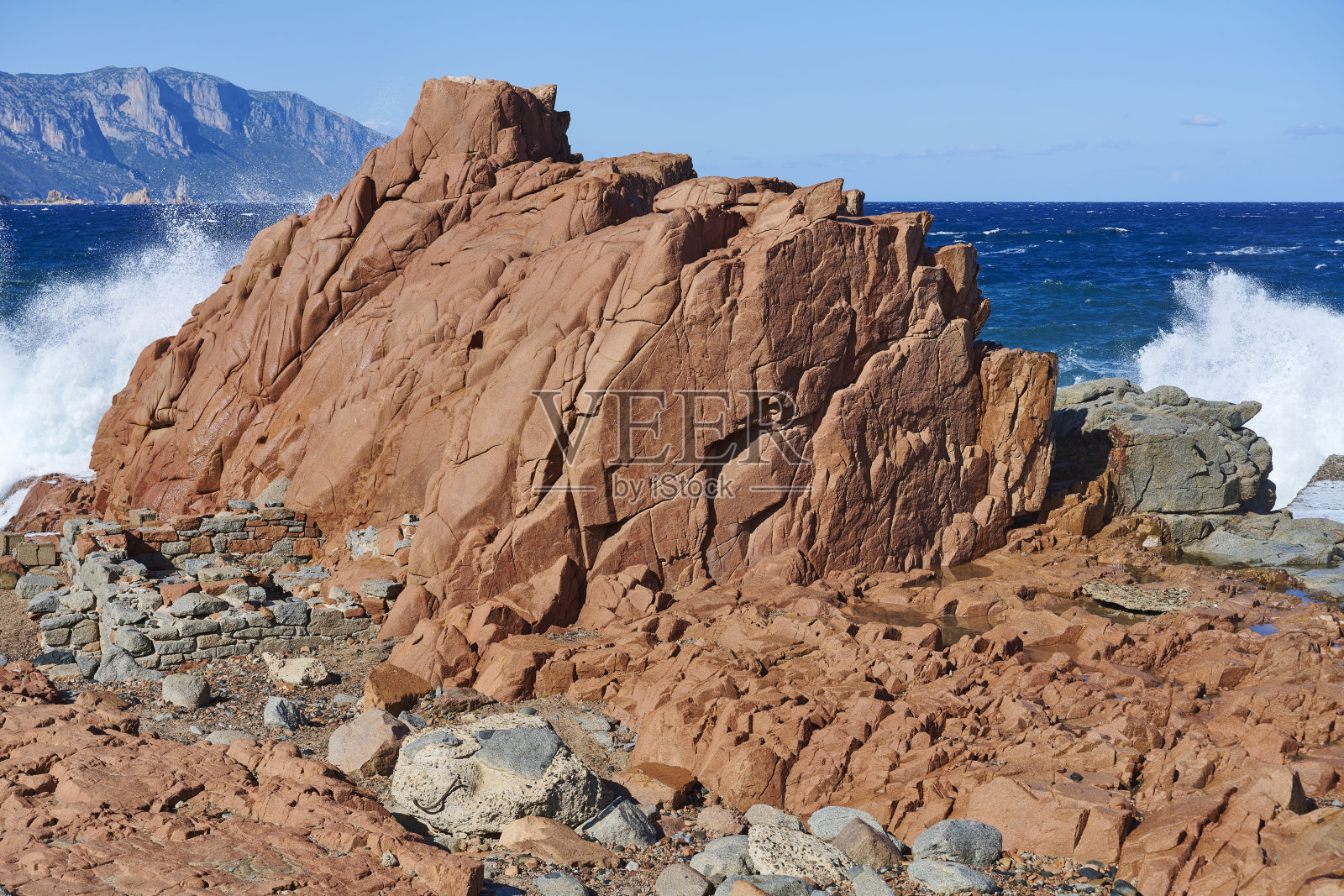 撒丁岛的海岸岩石照片摄影图片