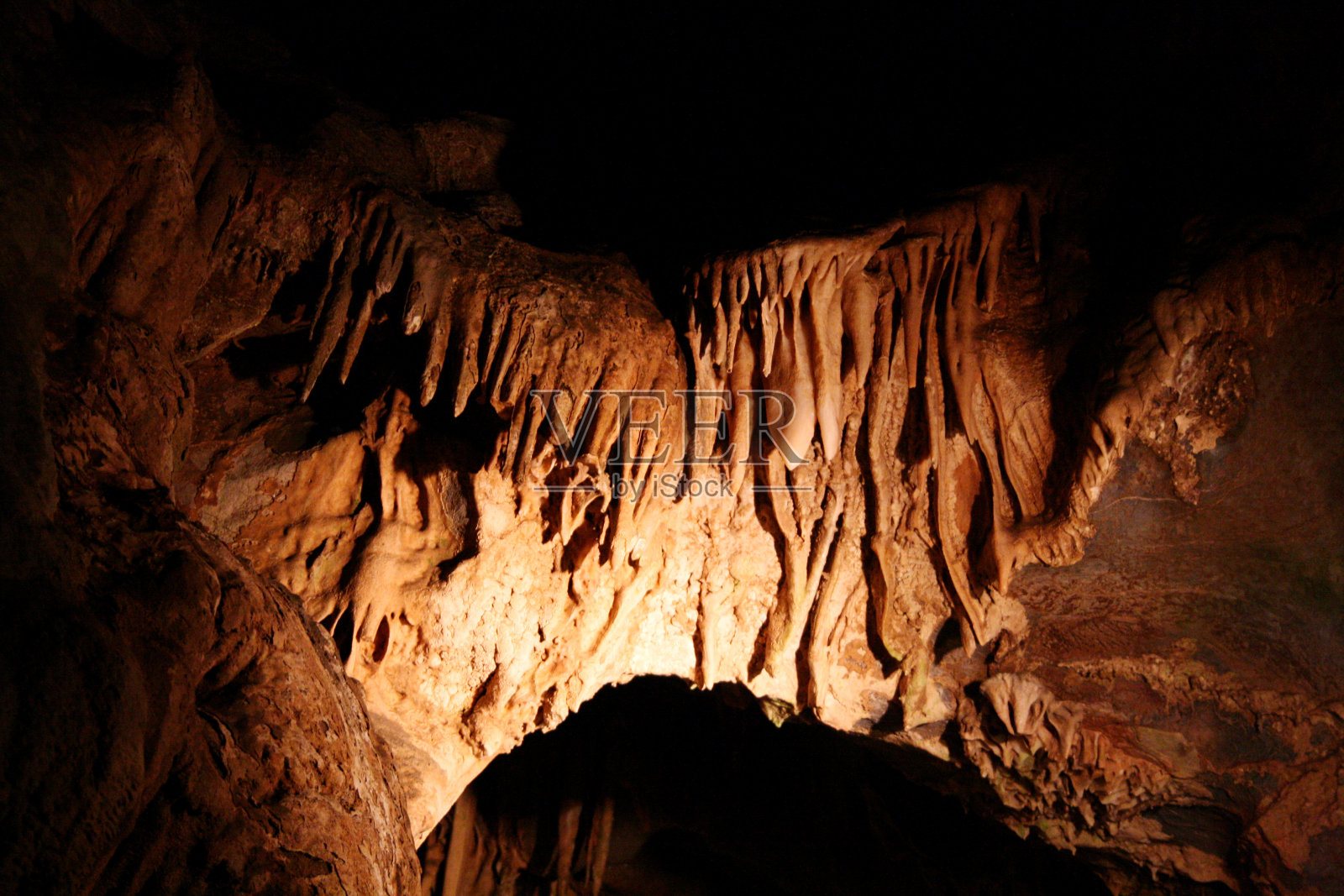 韩国的石灰岩洞穴照片摄影图片