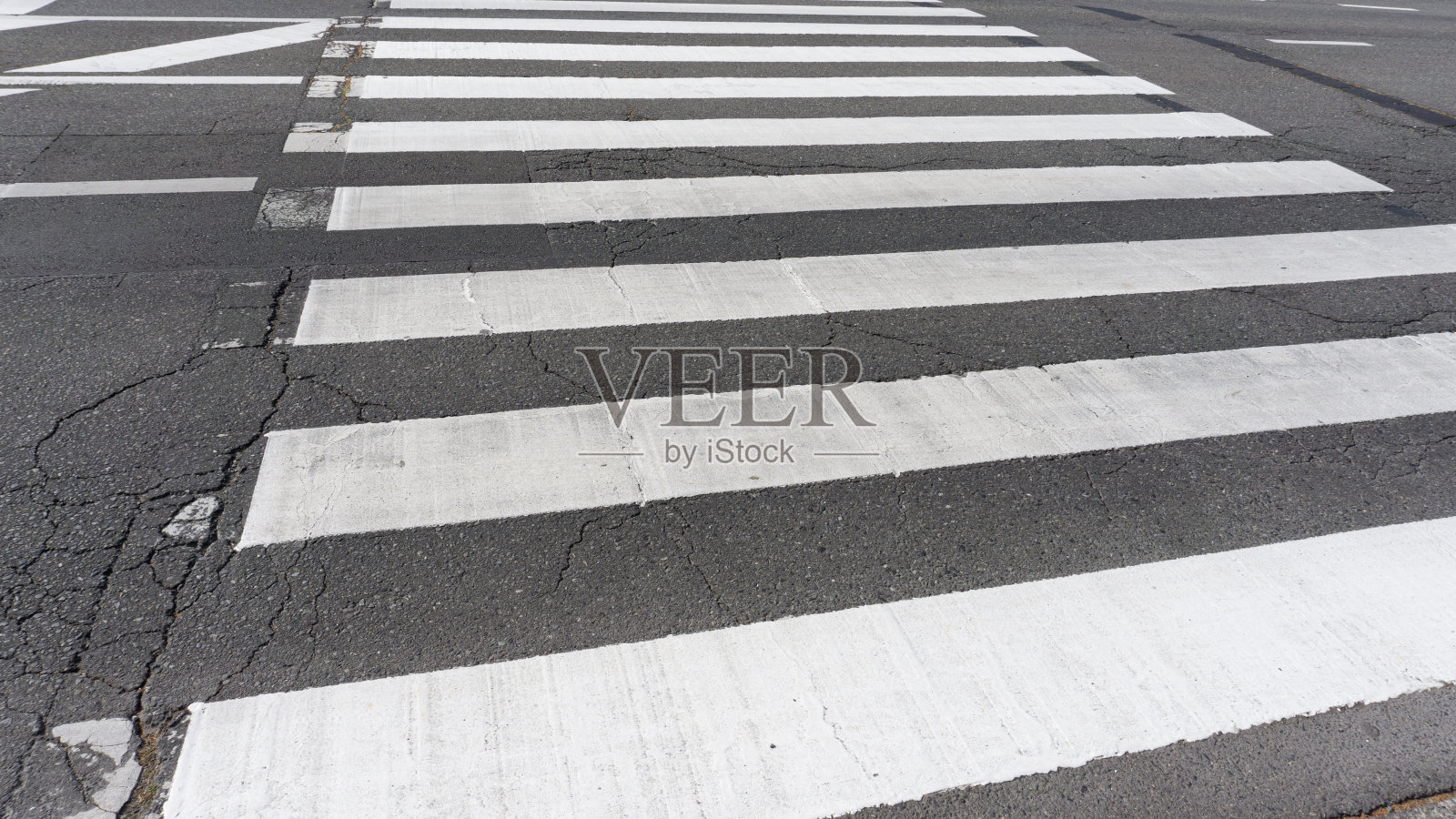 十字路口人行横道照片摄影图片
