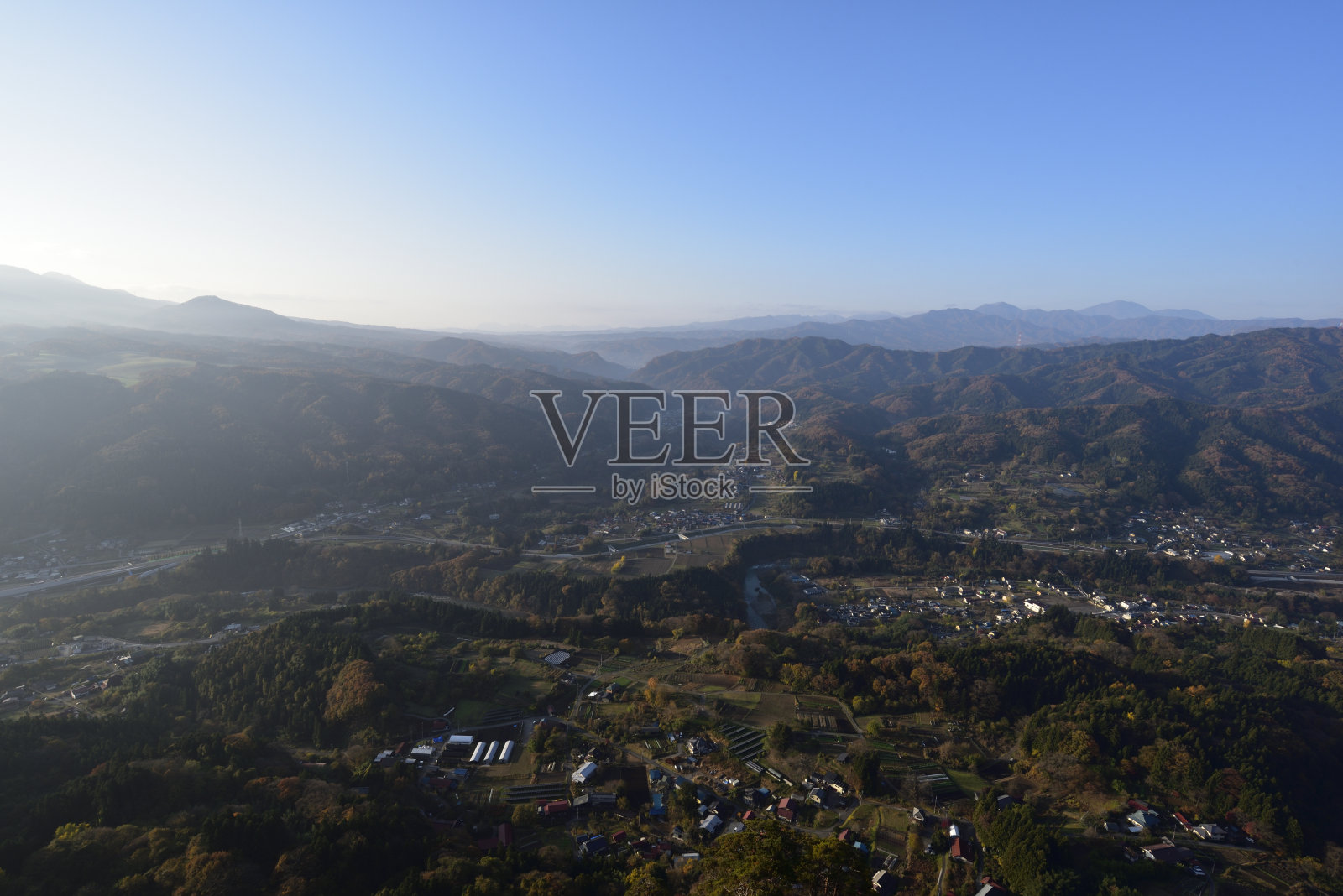 攀登岩壁山,群马县,日本照片摄影图片