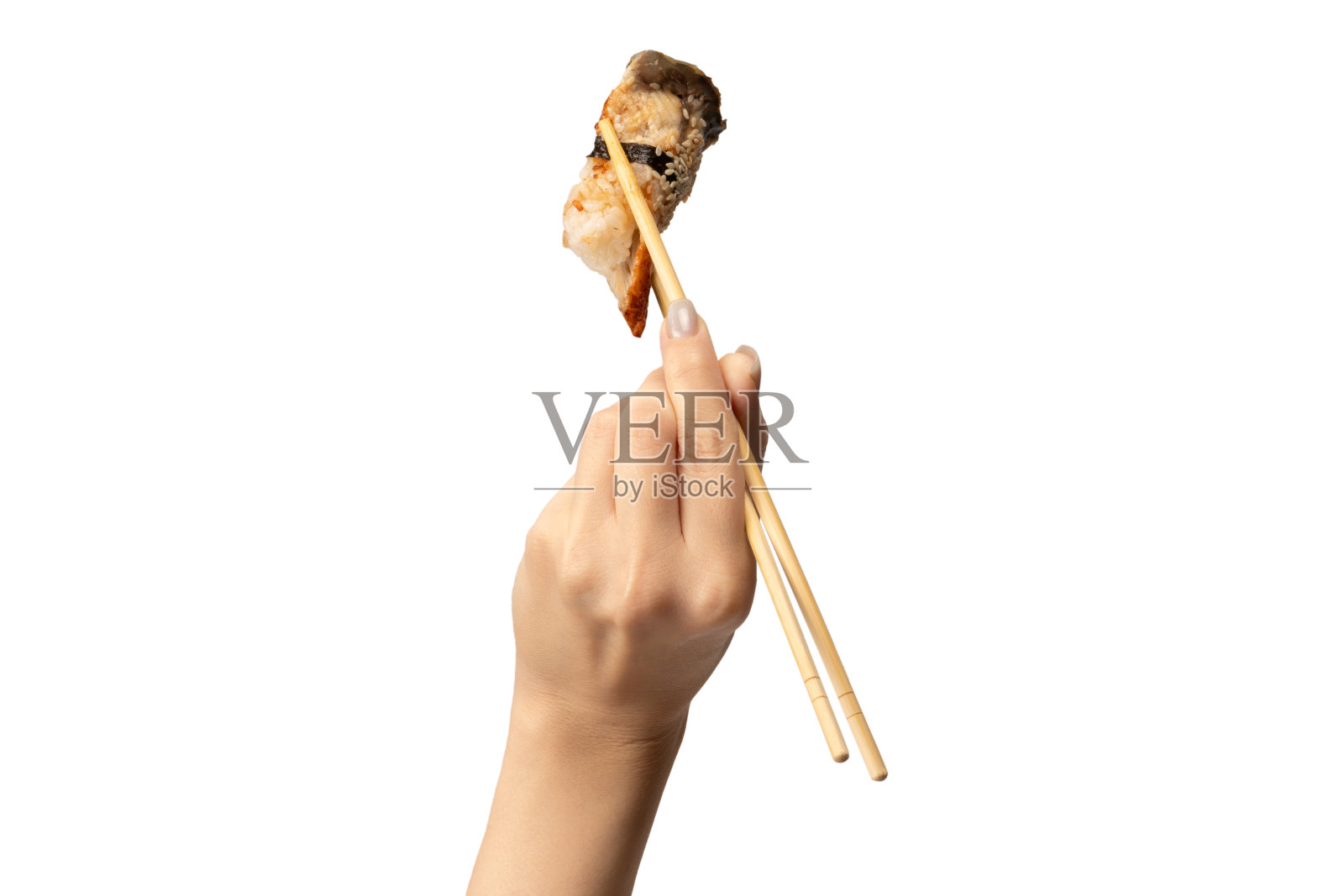 村木寿司在一个女人手里孤立起来。照片摄影图片