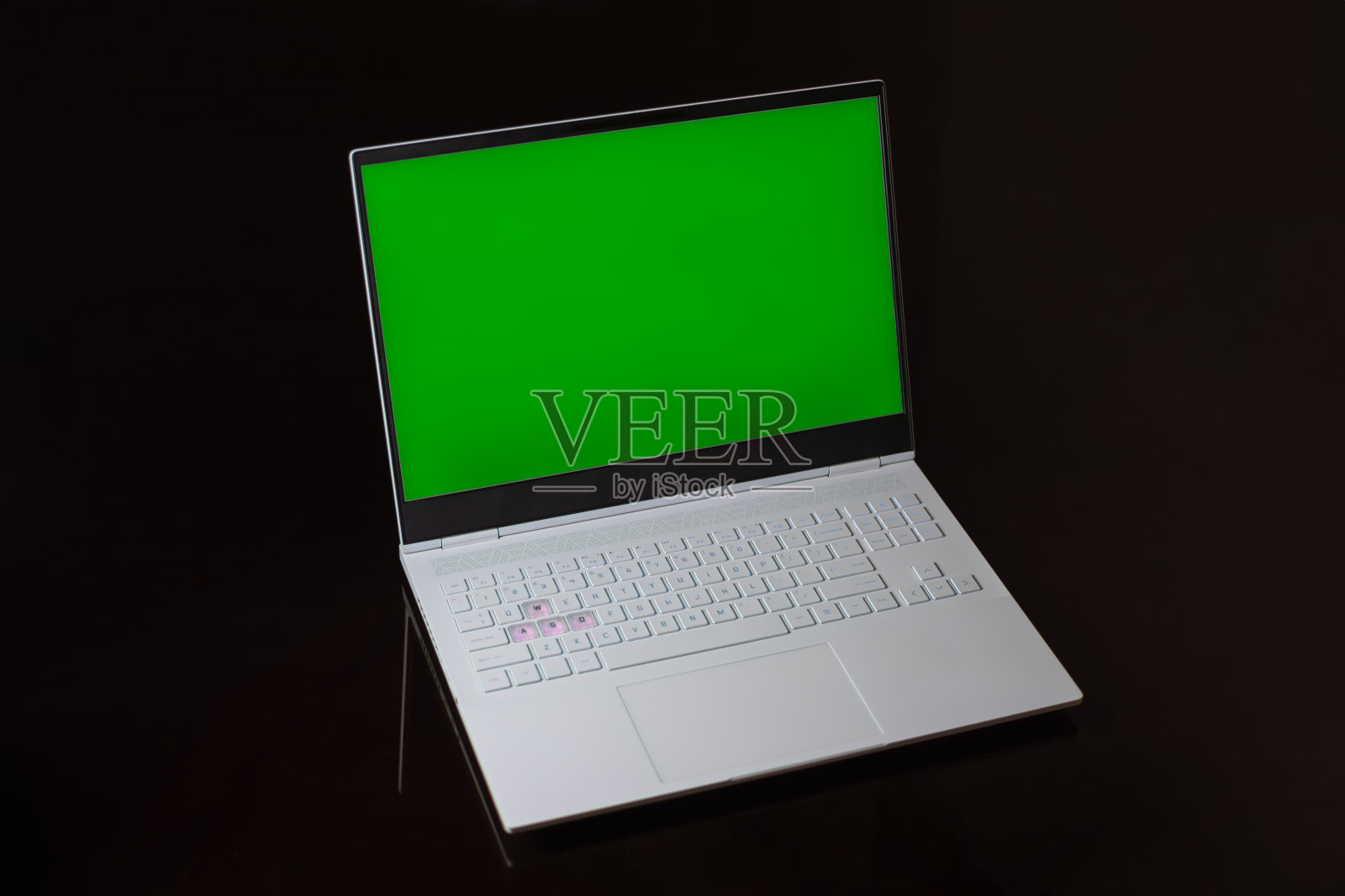笔记本电脑绿屏照片摄影图片