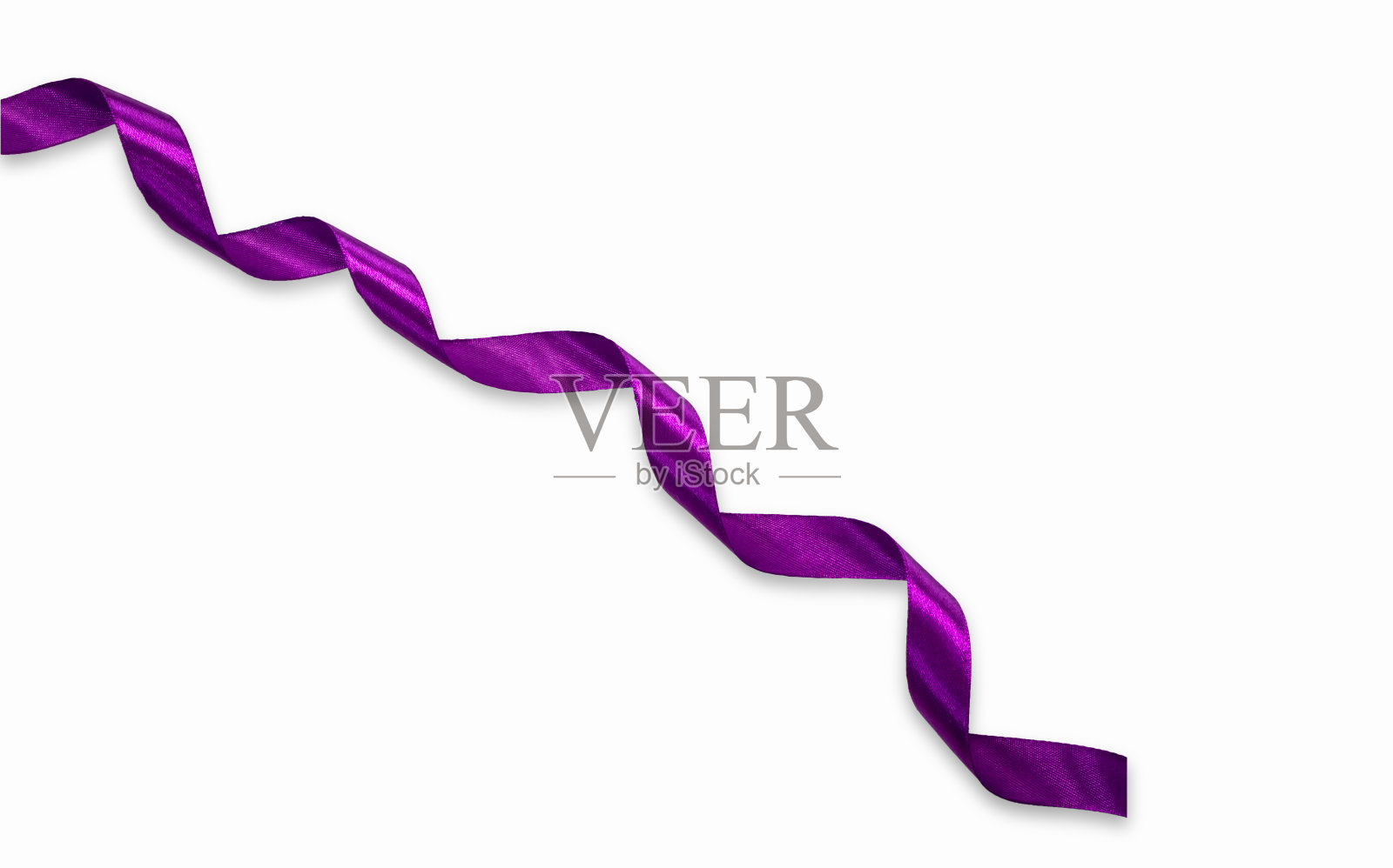 卷曲的紫色丝带孤立的白色背景照片摄影图片