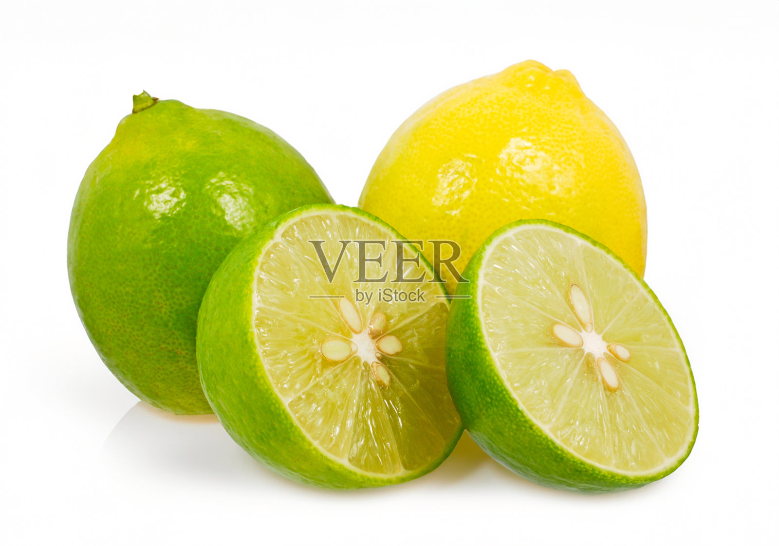 在白色背景上孤立的酸橙照片摄影图片