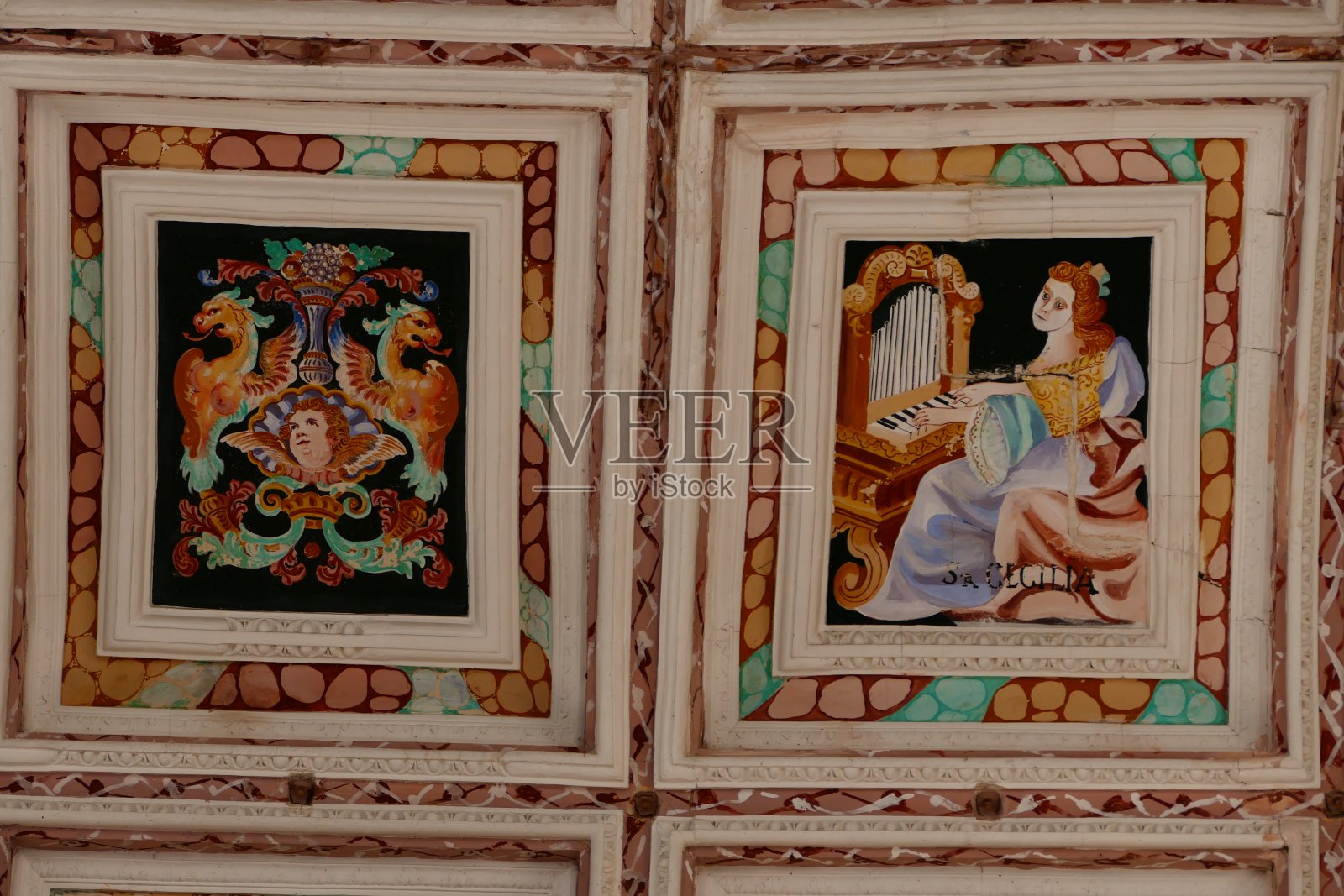 壁画天花板,前圣地亚哥医院,16世纪,乌贝达,安达卢西亚照片摄影图片