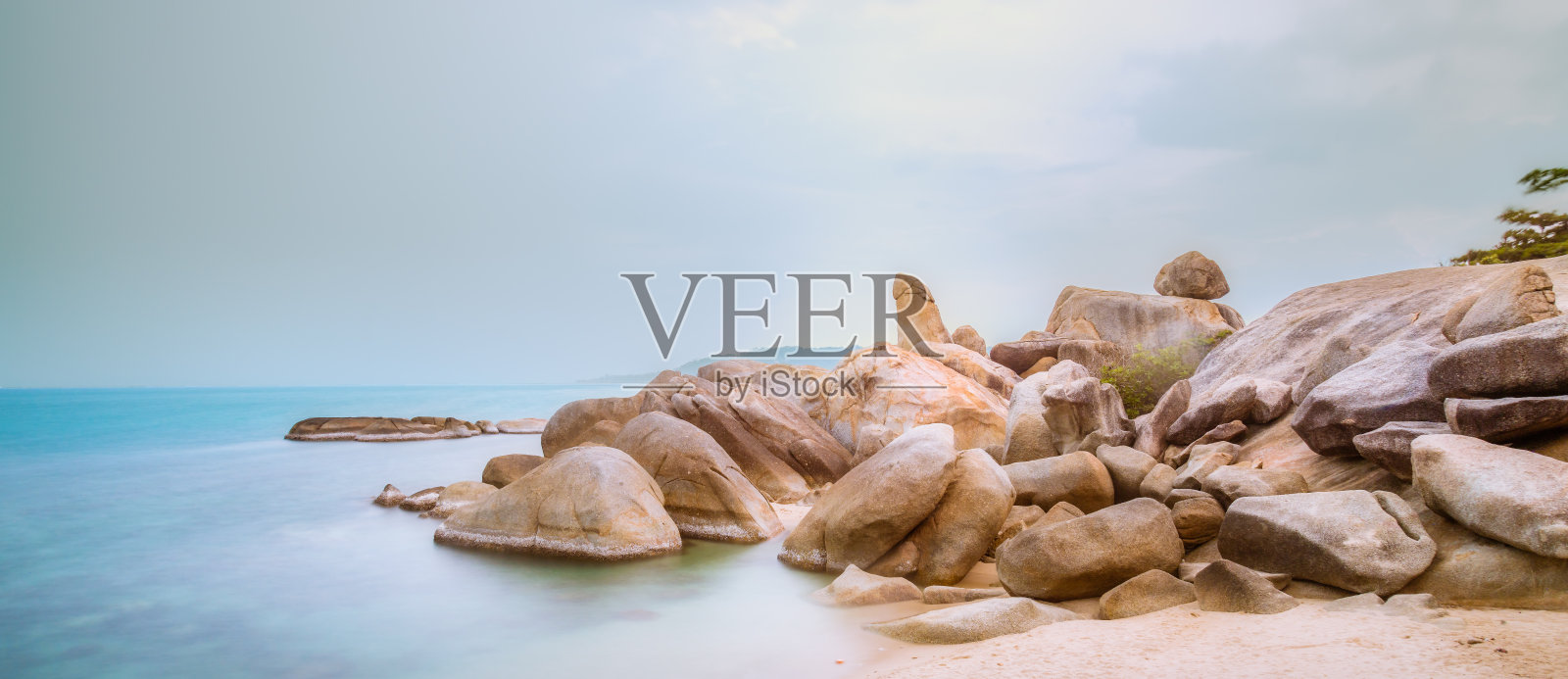 泰国的海洋和岩石照片摄影图片