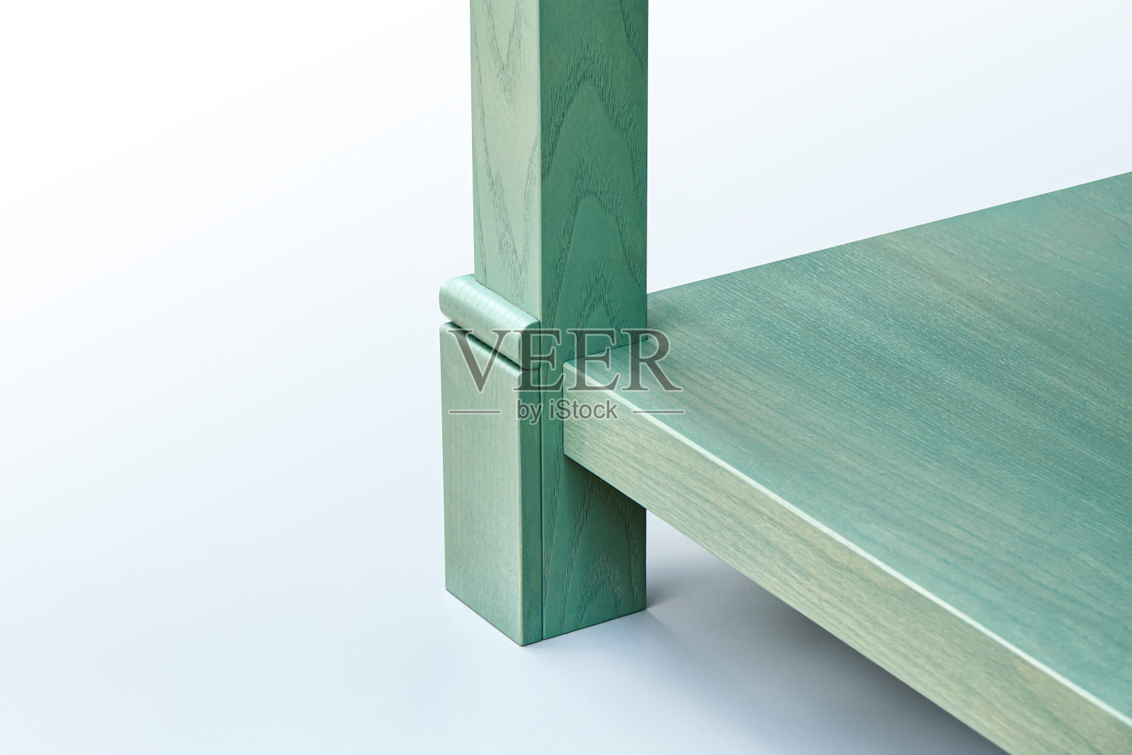 有抽屉和架子的绿色餐桌特写照片摄影图片