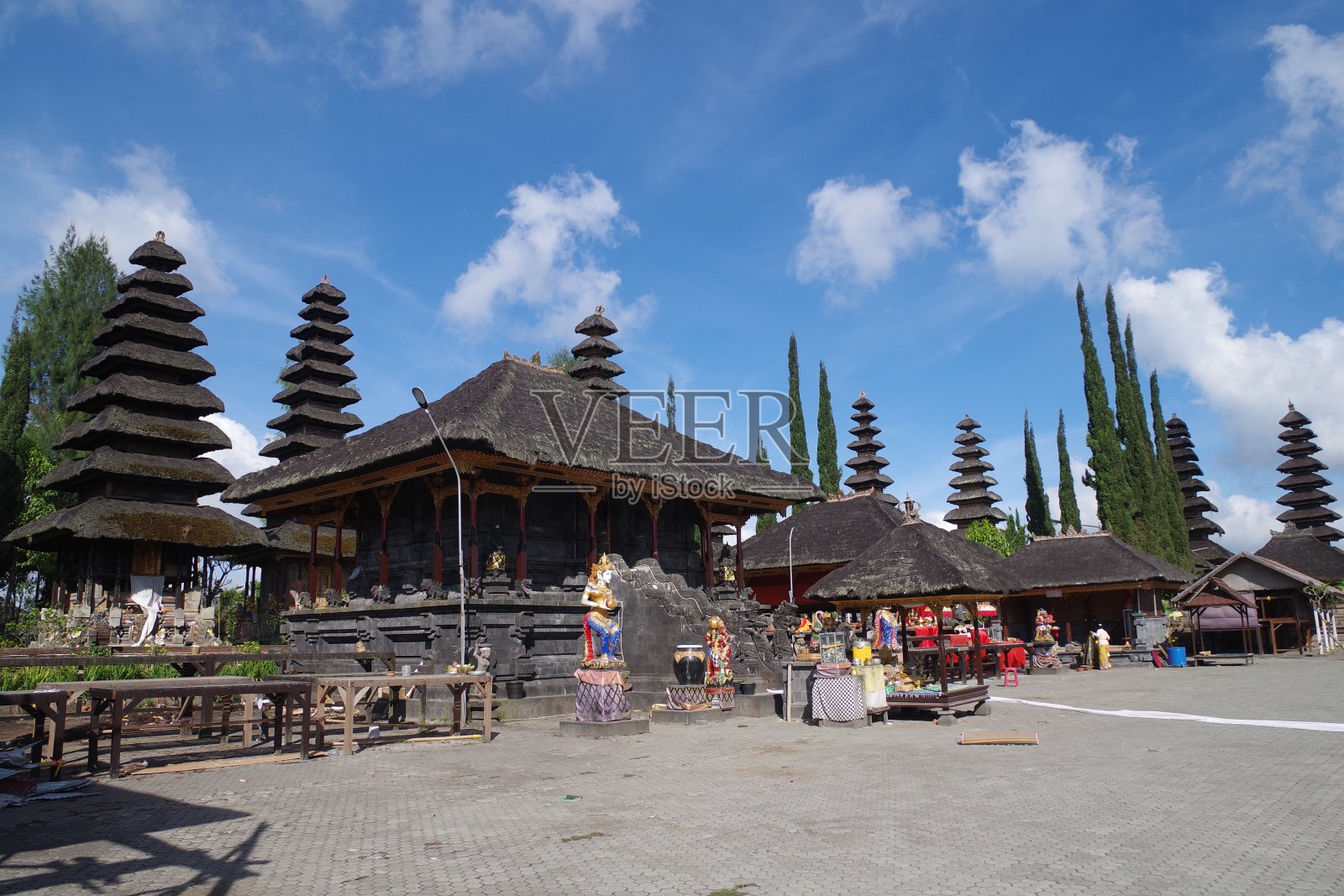 巴厘岛的Ulun danu batur神庙照片摄影图片