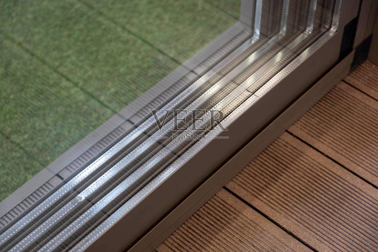 铝制滑动系统照片摄影图片