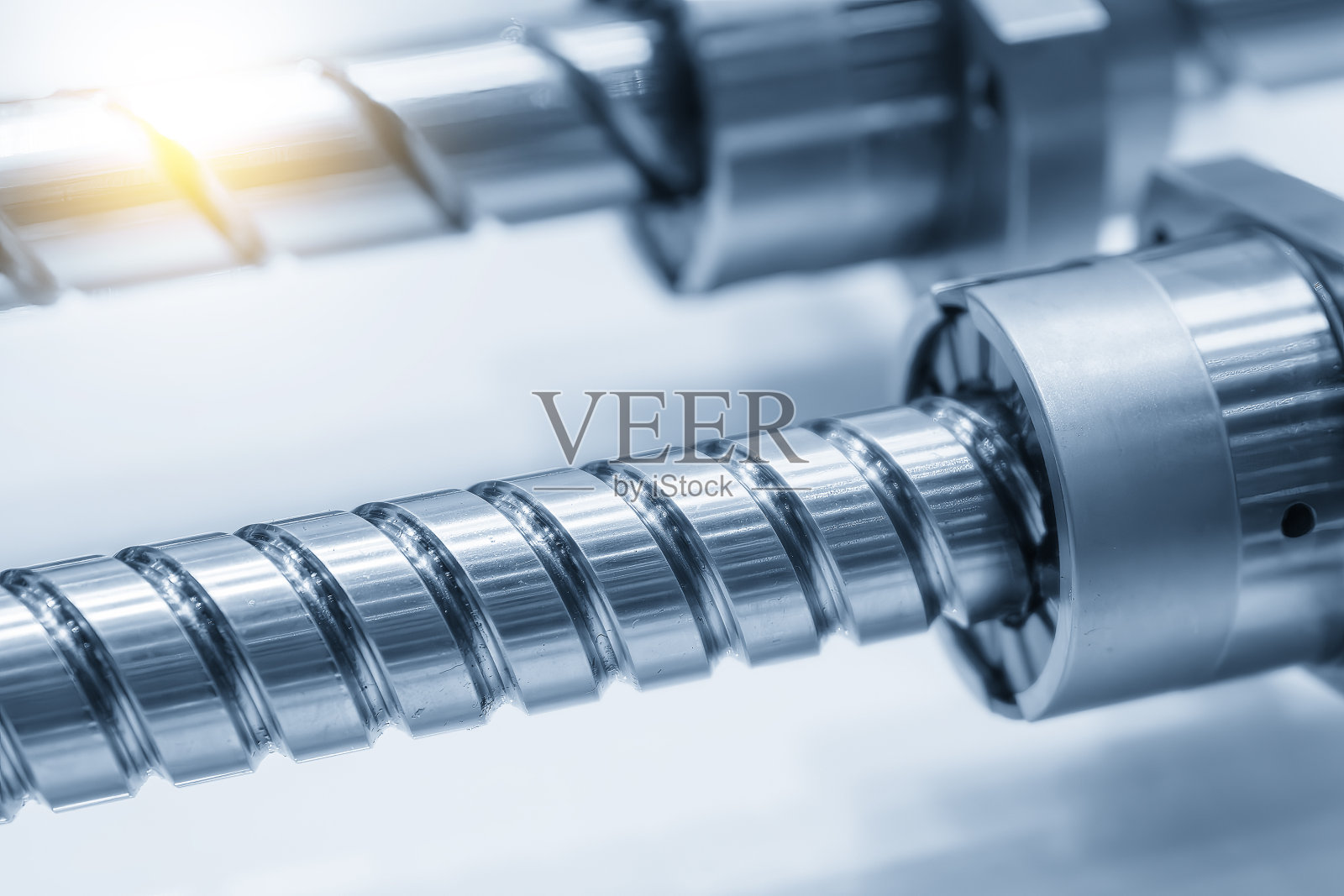 特写现场零件导丝杠组。照片摄影图片