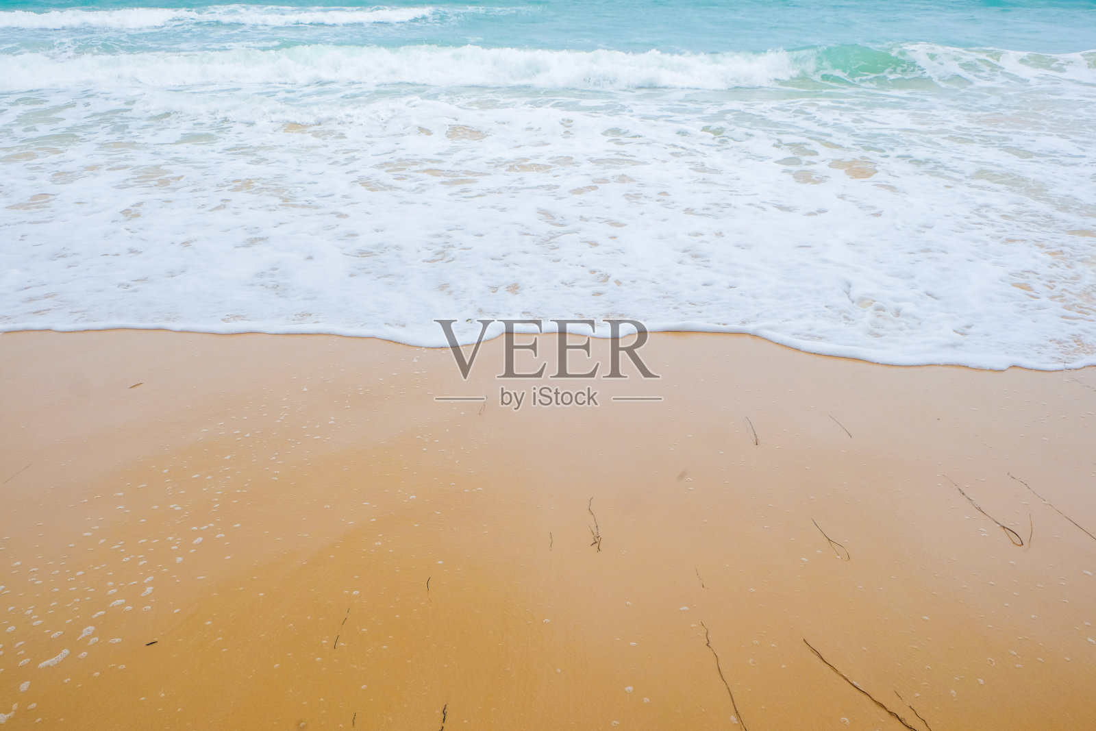 海浪沙滩碧绿的水照片摄影图片