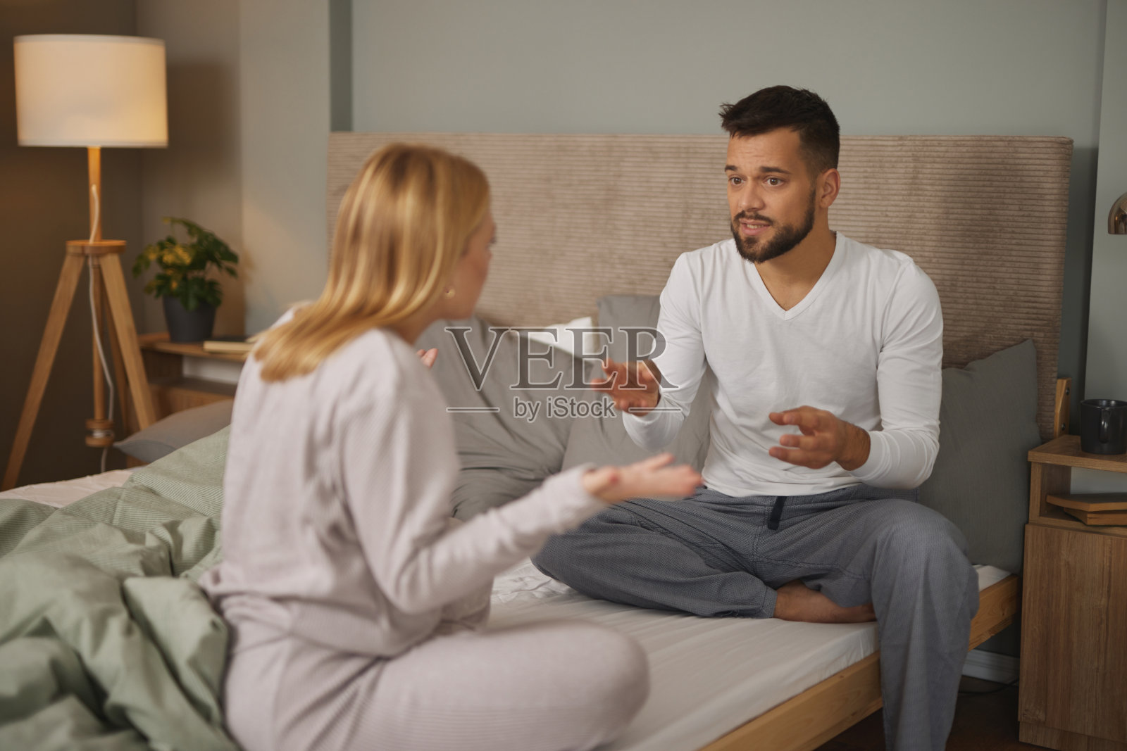 关系破裂的不愉快夫妇照片摄影图片