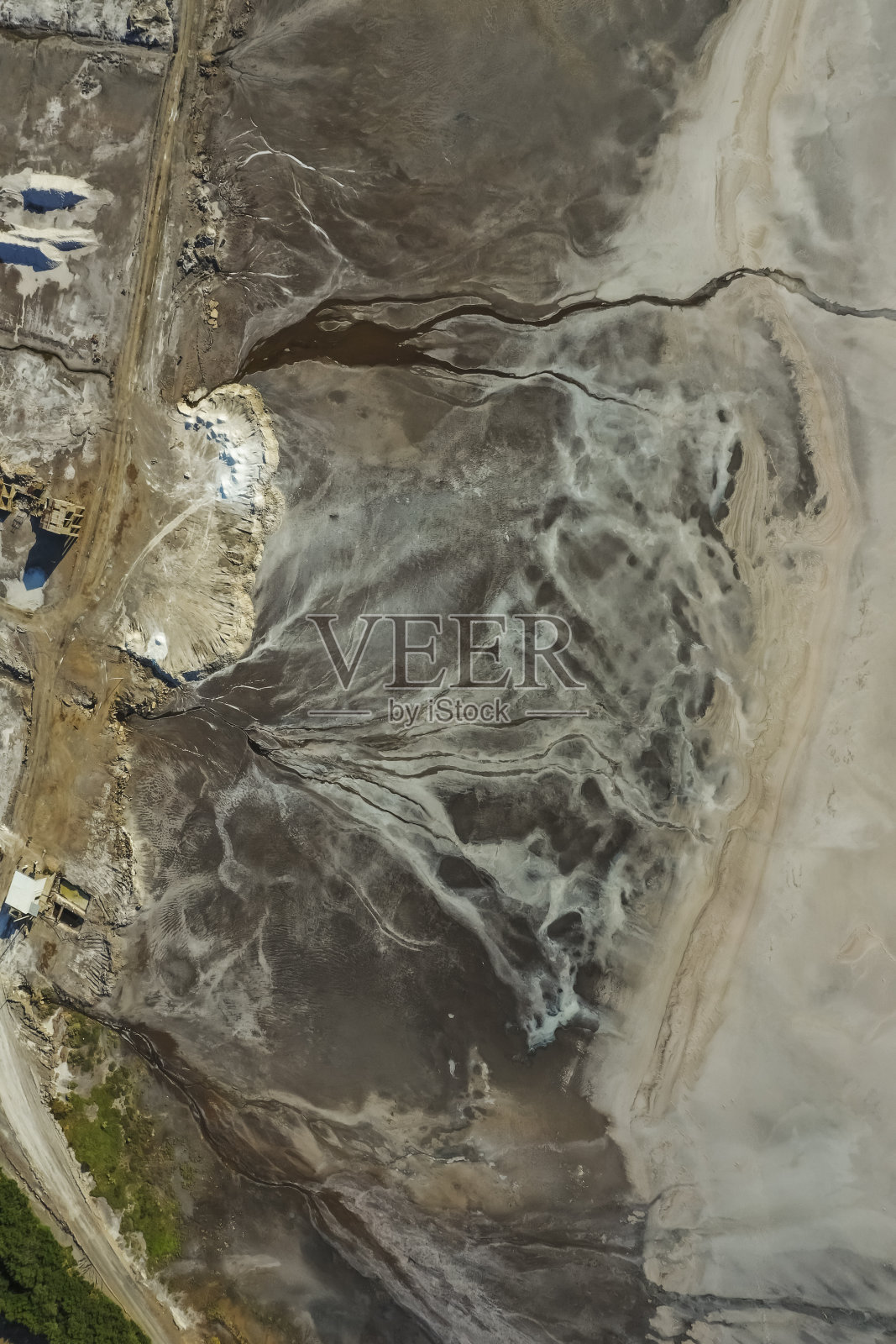 阿根廷拉潘帕省,潘帕斯草原的盐水泻湖照片摄影图片