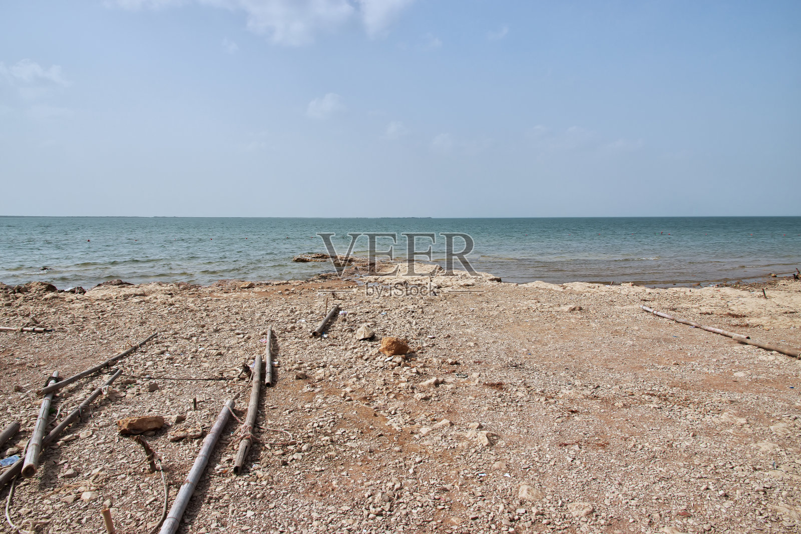 这个大湖靠近巴基斯坦的塔塔照片摄影图片