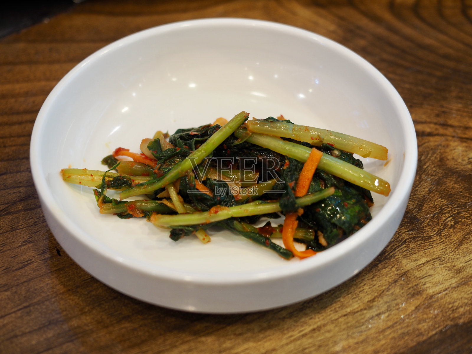 韩式料理萝卜泡菜照片摄影图片