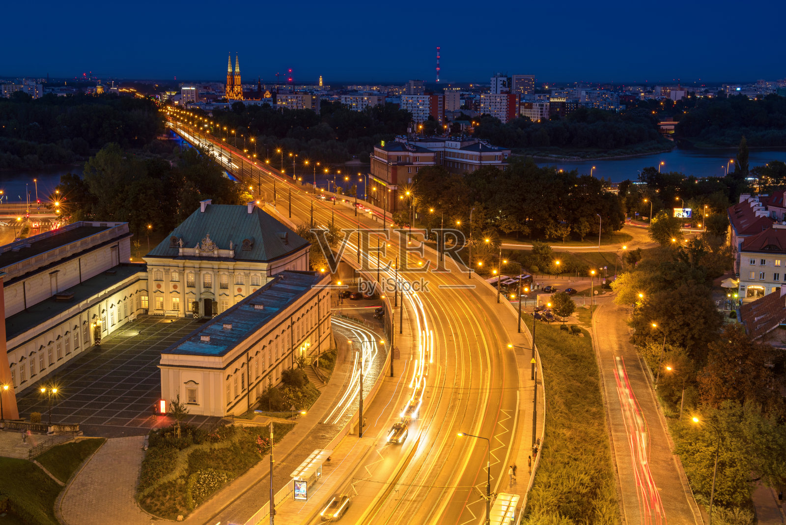 华沙的夜景照片摄影图片