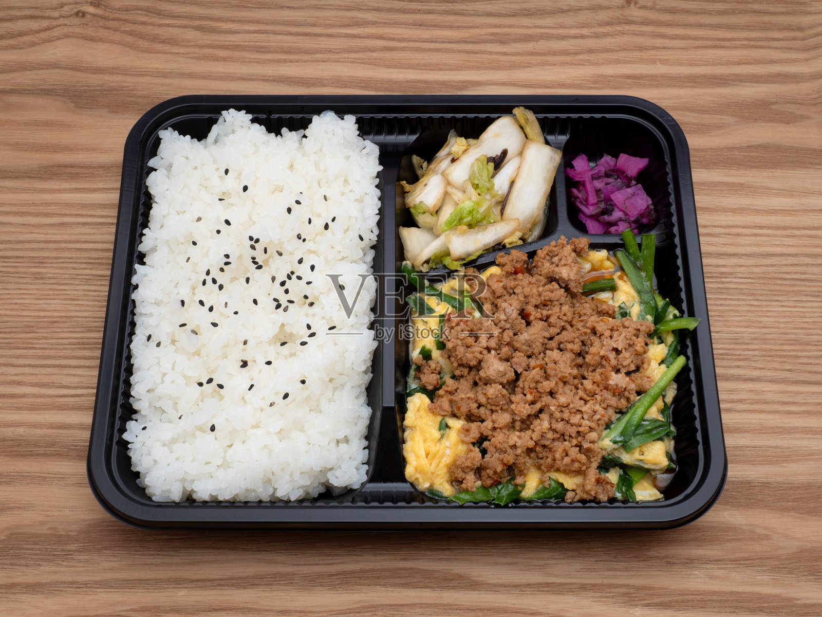 香葱炒蛋肉末味噌便当照片摄影图片