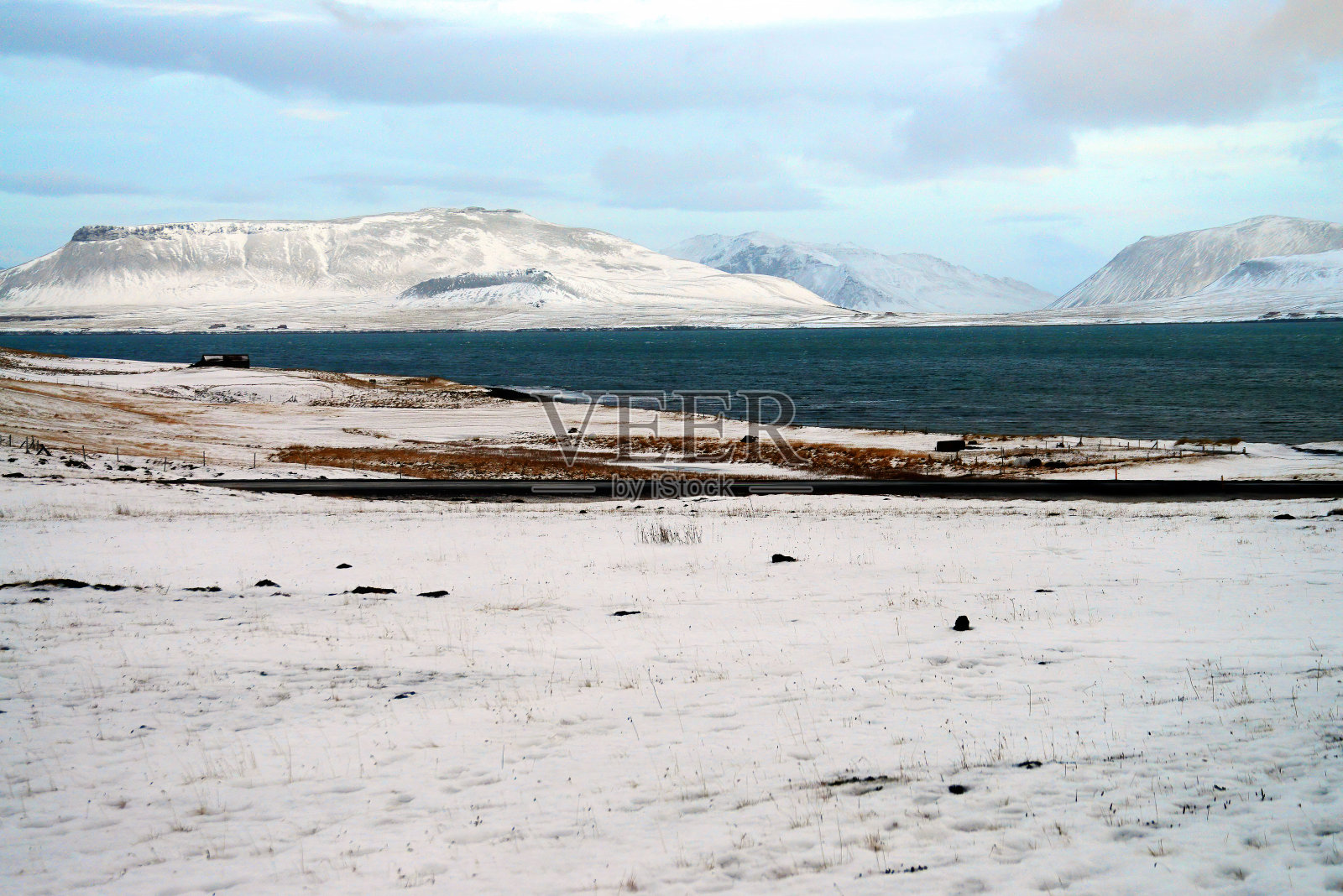冬天的冰岛雪地高地照片摄影图片