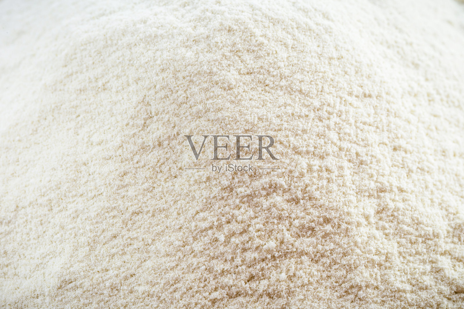 结冷胶是一种水溶性阴离子多糖,它是一种稳定剂,用于悬浮颗粒在乳制品或大豆蛋白饮料中,不会大大增加粘度。照片摄影图片