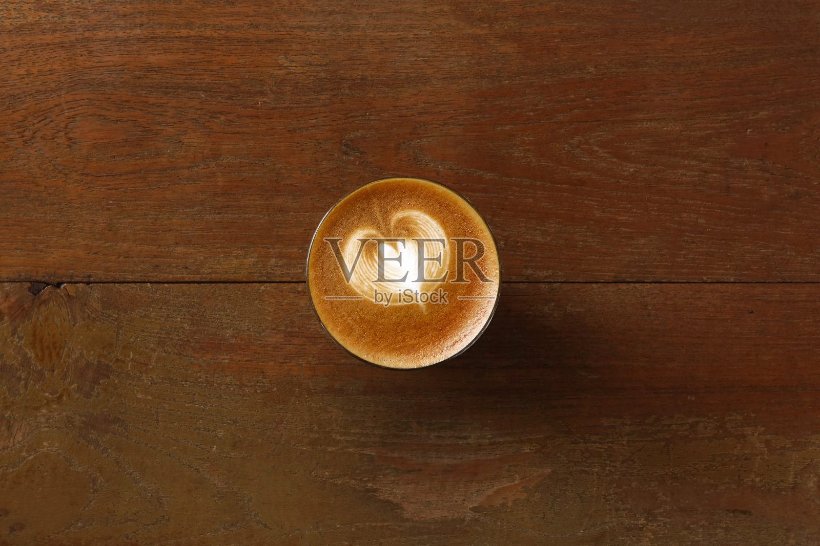 一杯拉花咖啡照片摄影图片