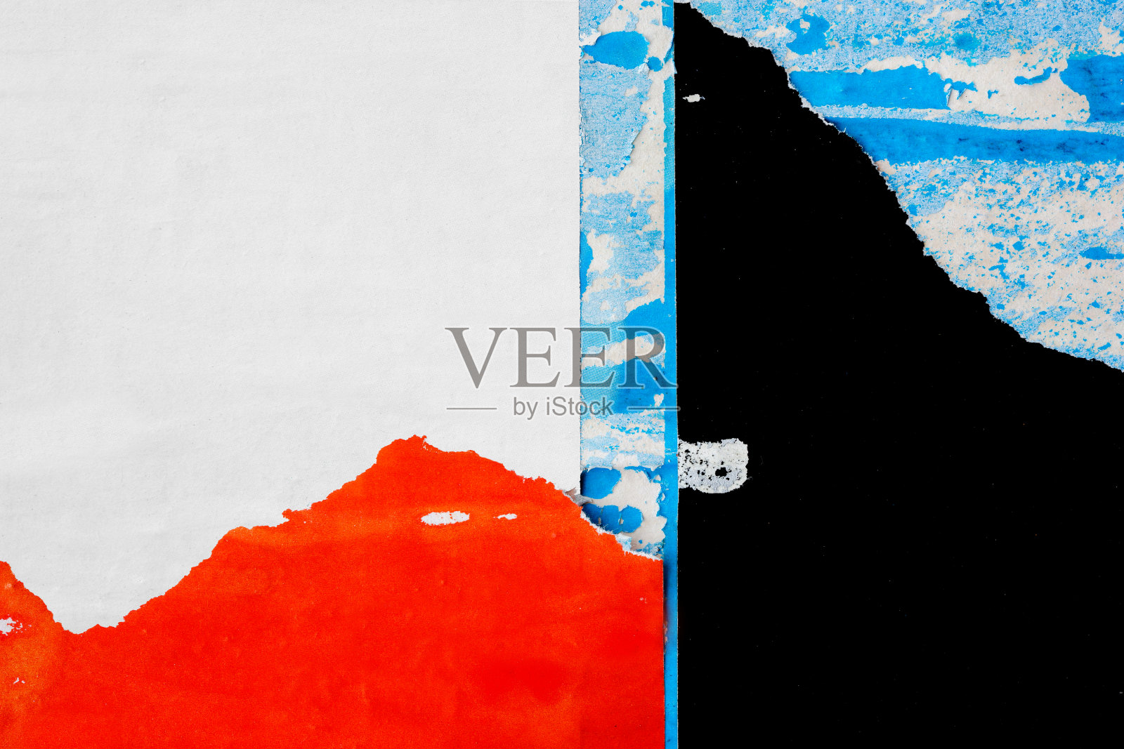 旧的破破的垃圾纸背景折痕皱巴巴的海报背景面布告,空白的文字空间照片摄影图片