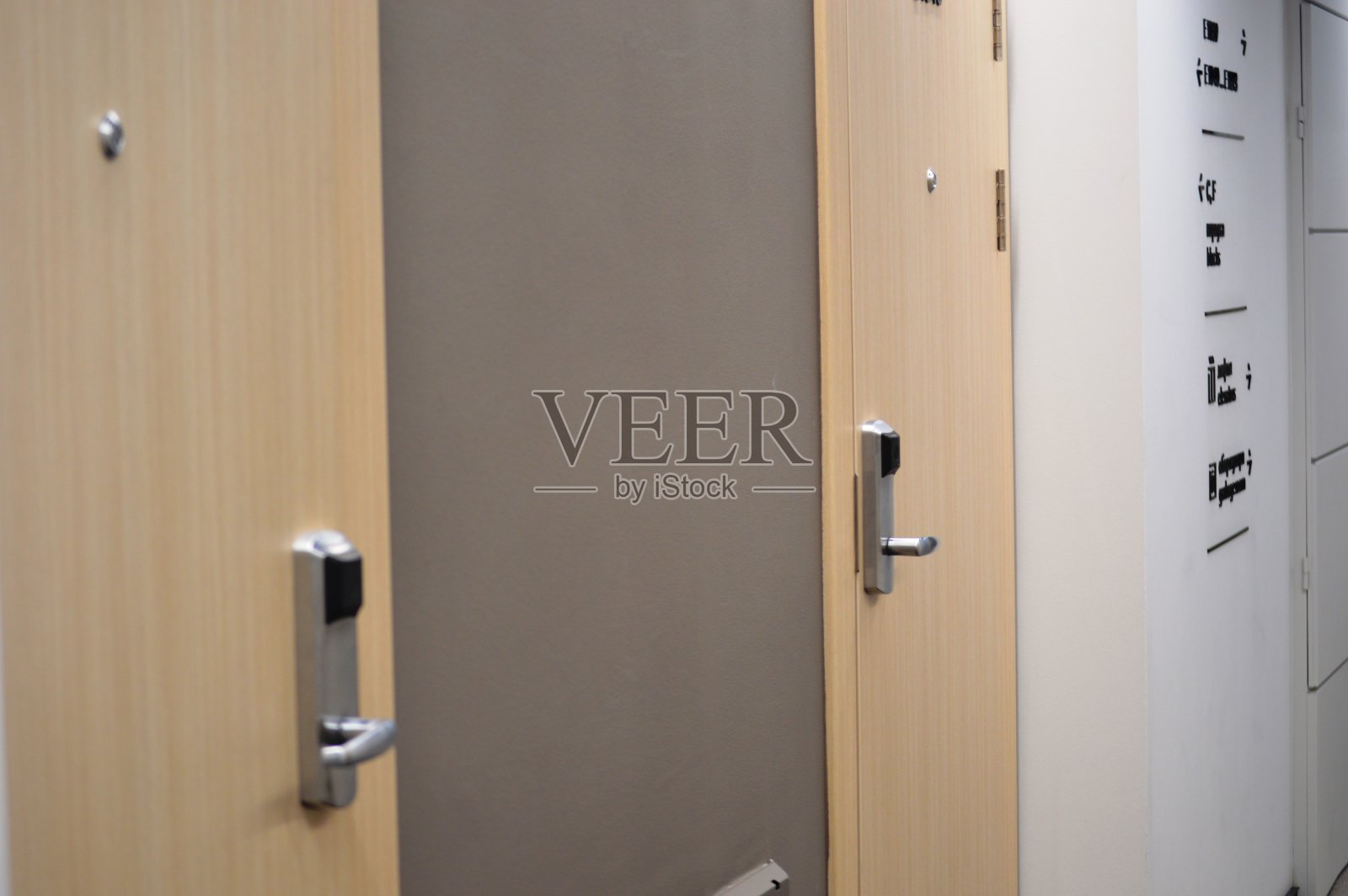 酒店的门照片摄影图片