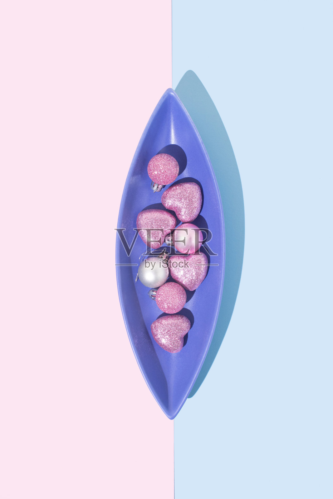 最小的节日食品装饰。照片摄影图片