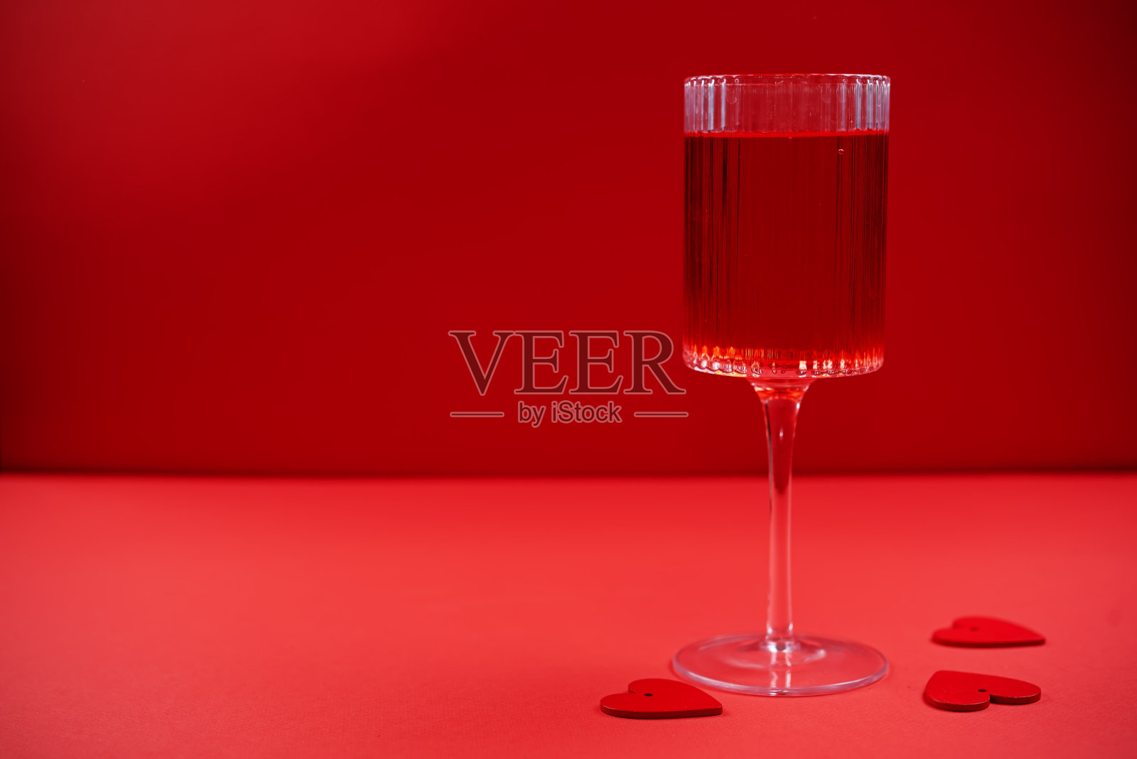 情人节草莓鸡尾酒照片摄影图片