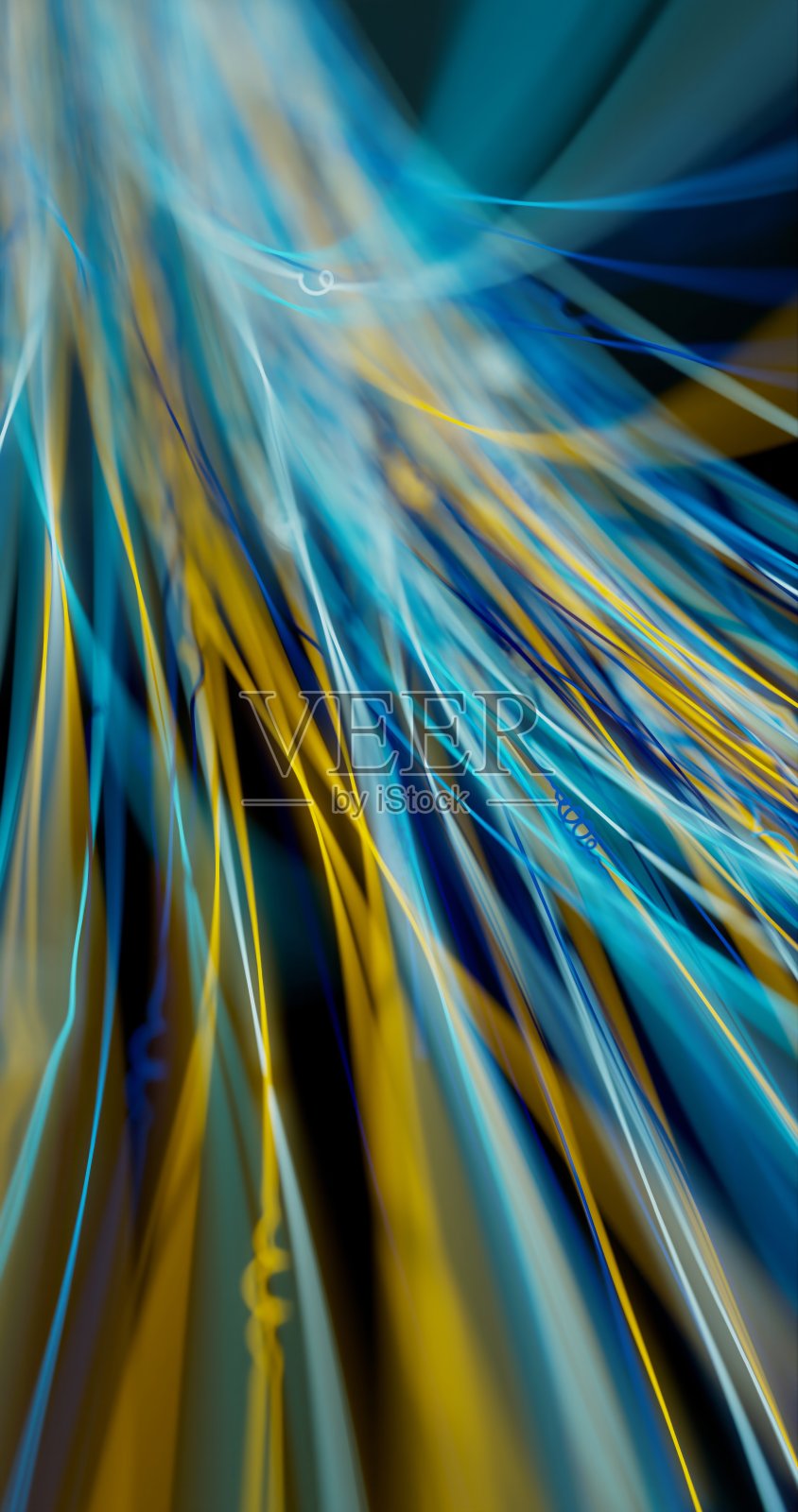 微弱的光束穿过黑暗。照片摄影图片