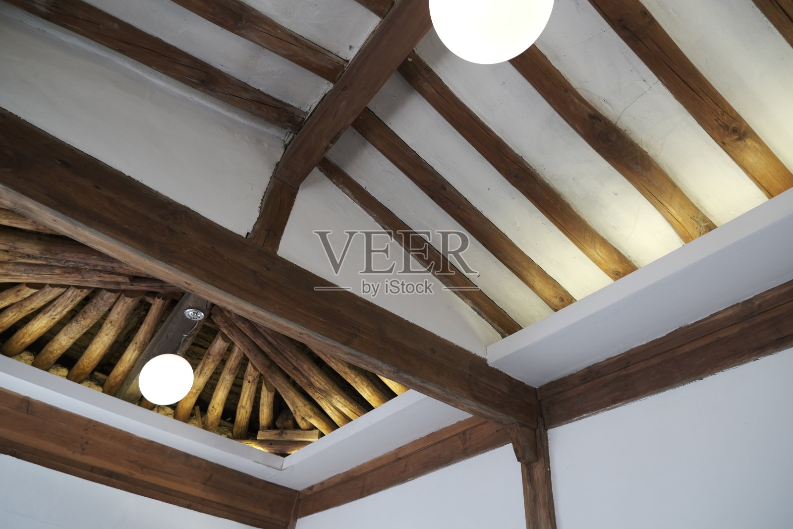 韩国老房子的天花板照片摄影图片