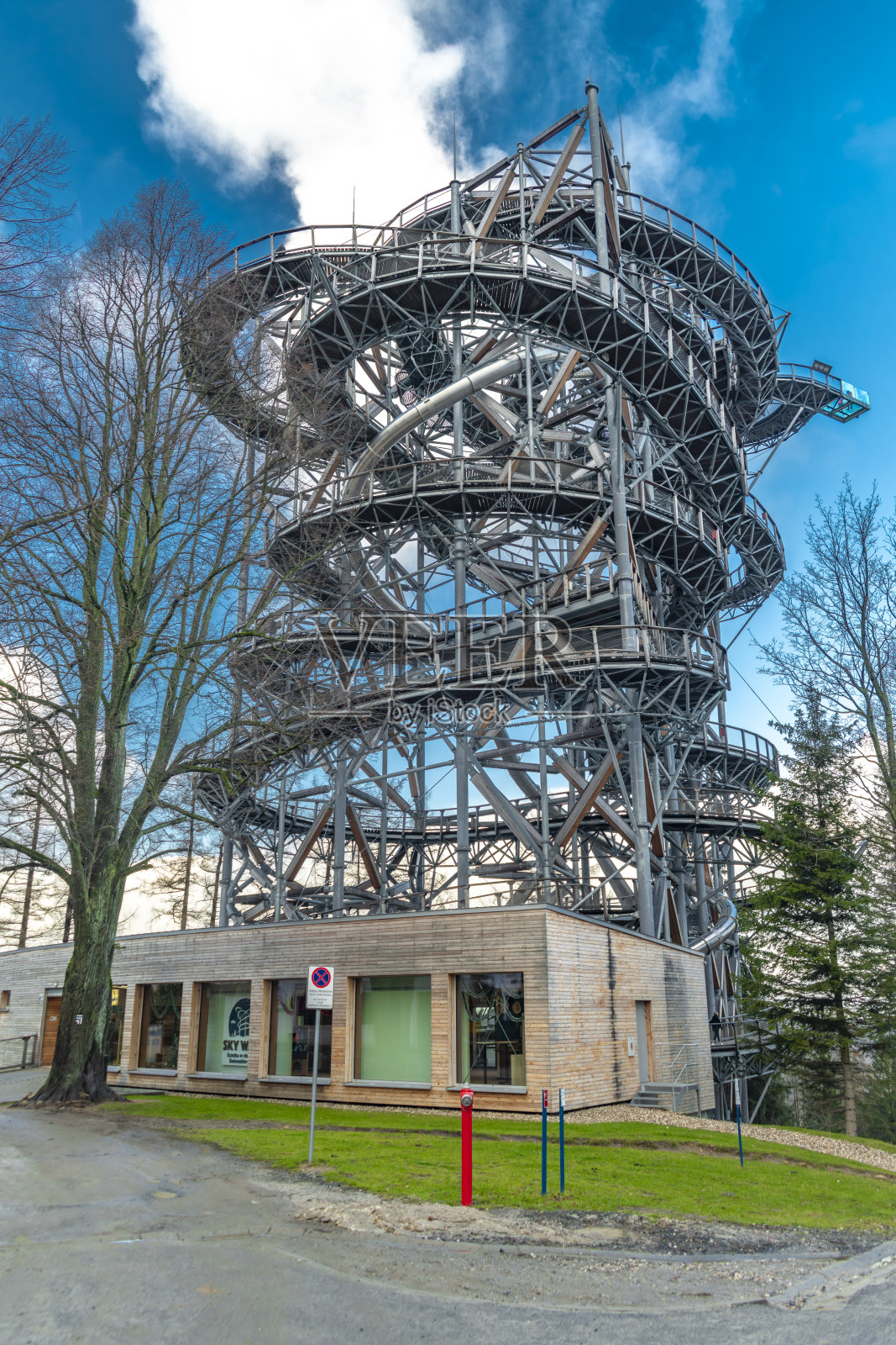 波兰斯瓦德多Zdroj天空漫步观景塔12 16 2023照片摄影图片