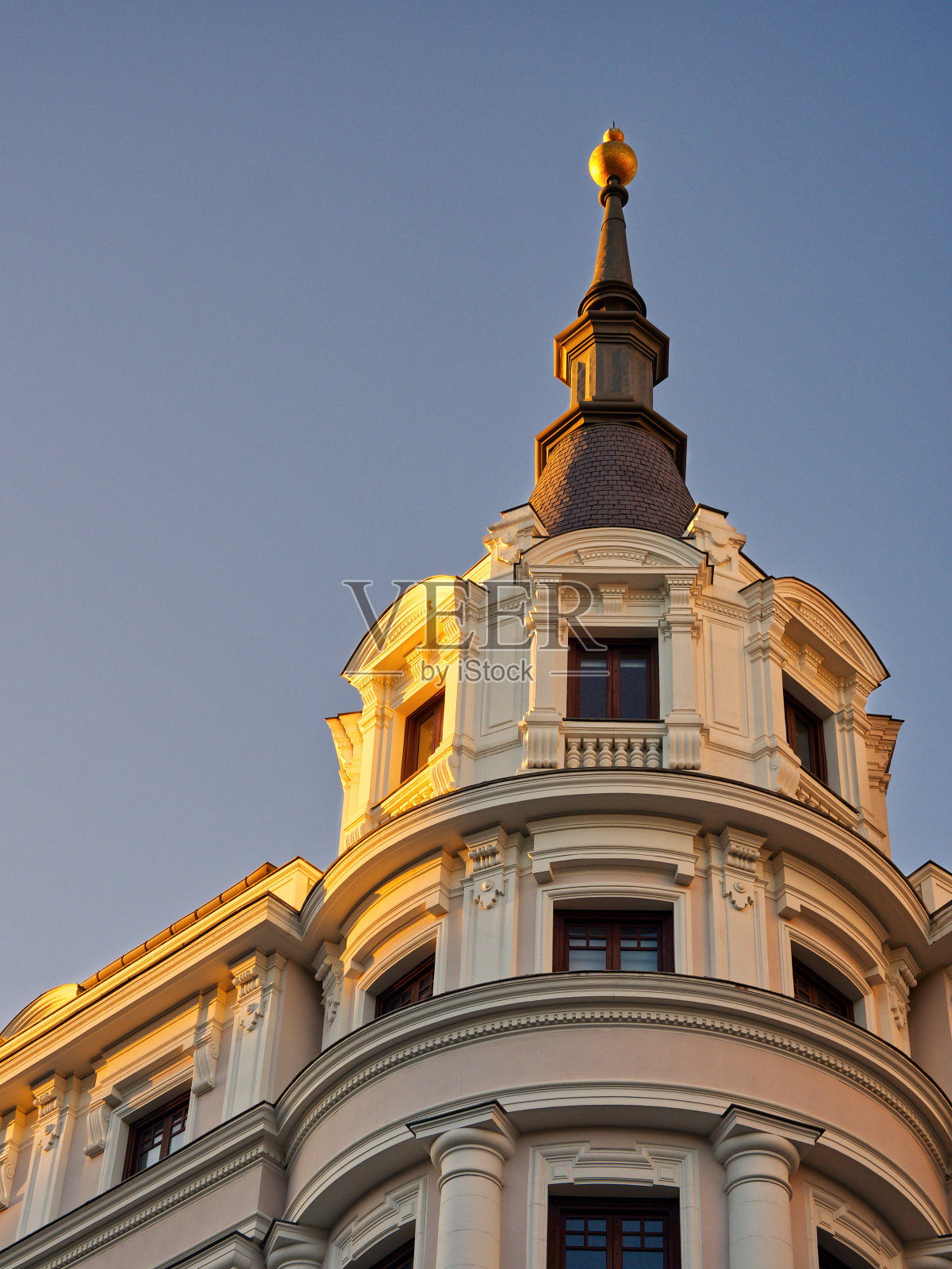 蓝色天际线的城市建筑景观照片摄影图片