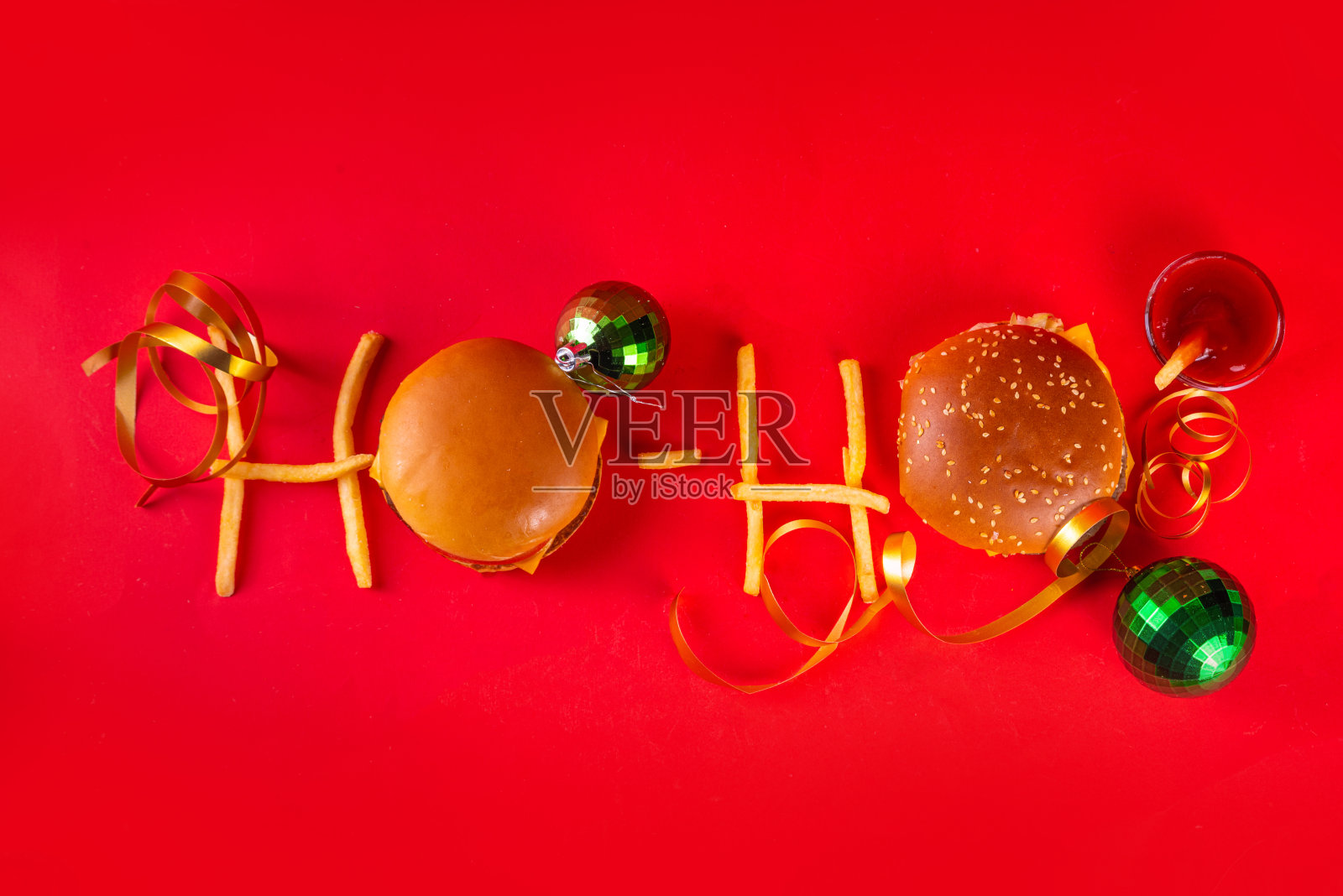 圣诞汉堡和薯条外卖菜单照片摄影图片