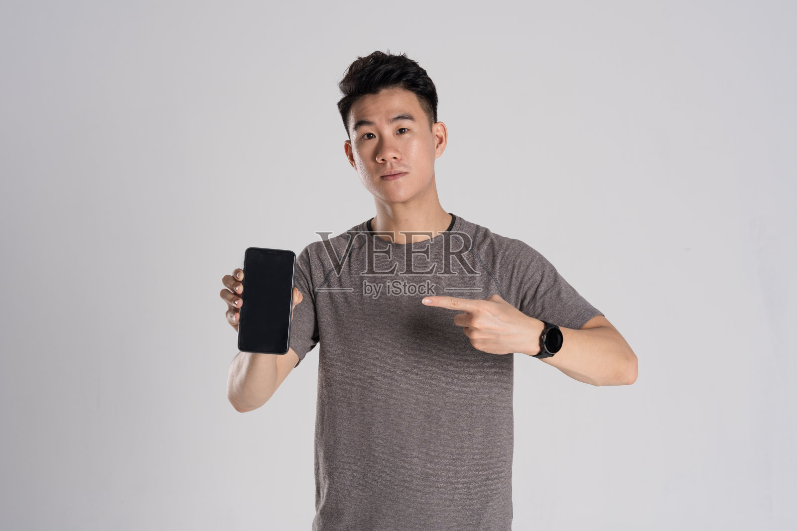 亚洲人在白色背景下锻炼的形象照片摄影图片