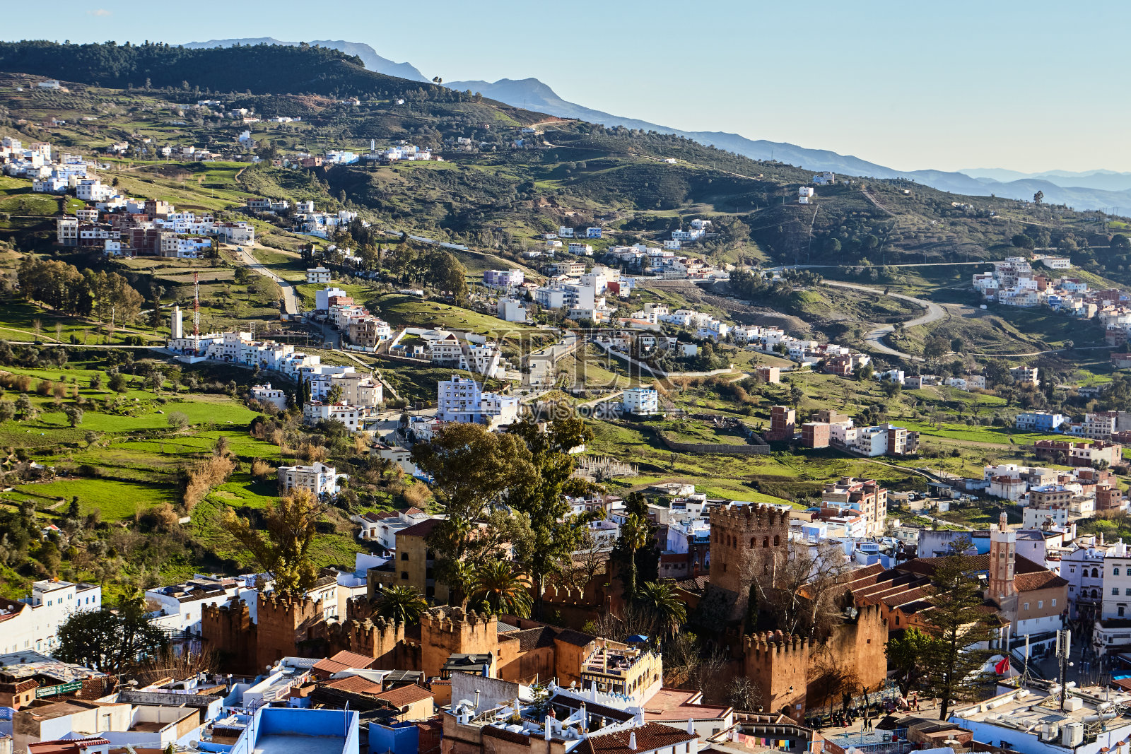 鸟瞰城市景观蓝色城市舍夫沙万,摩洛哥照片摄影图片