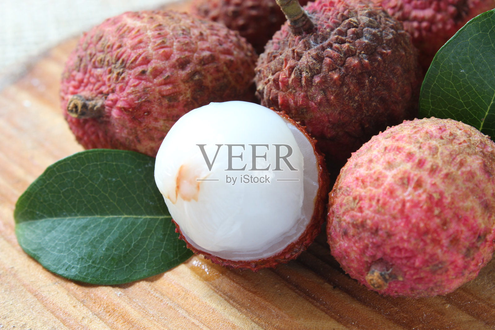 美味新鲜的荔枝果,异国情调的食物。照片摄影图片