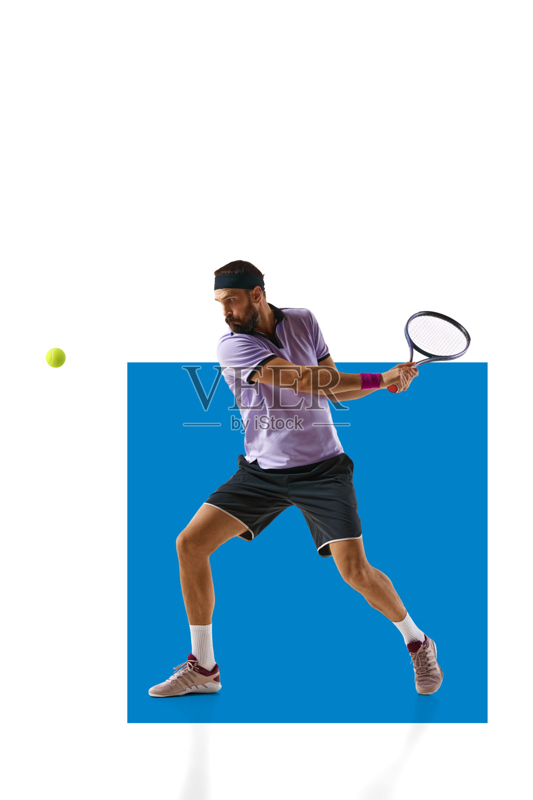 中年成年男子网球运动员的全身动态图像照片摄影图片