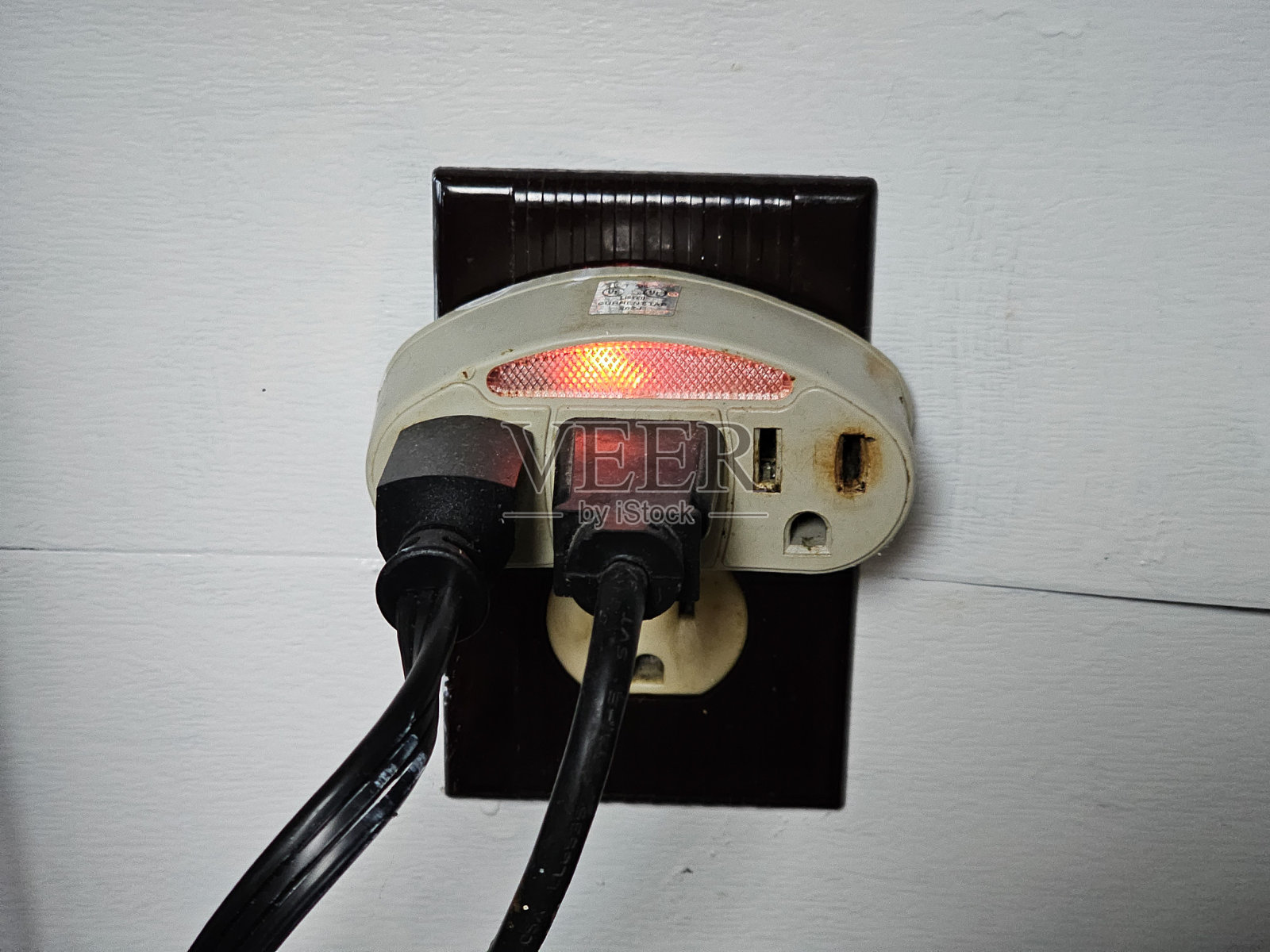 旧的插入式插座照片摄影图片