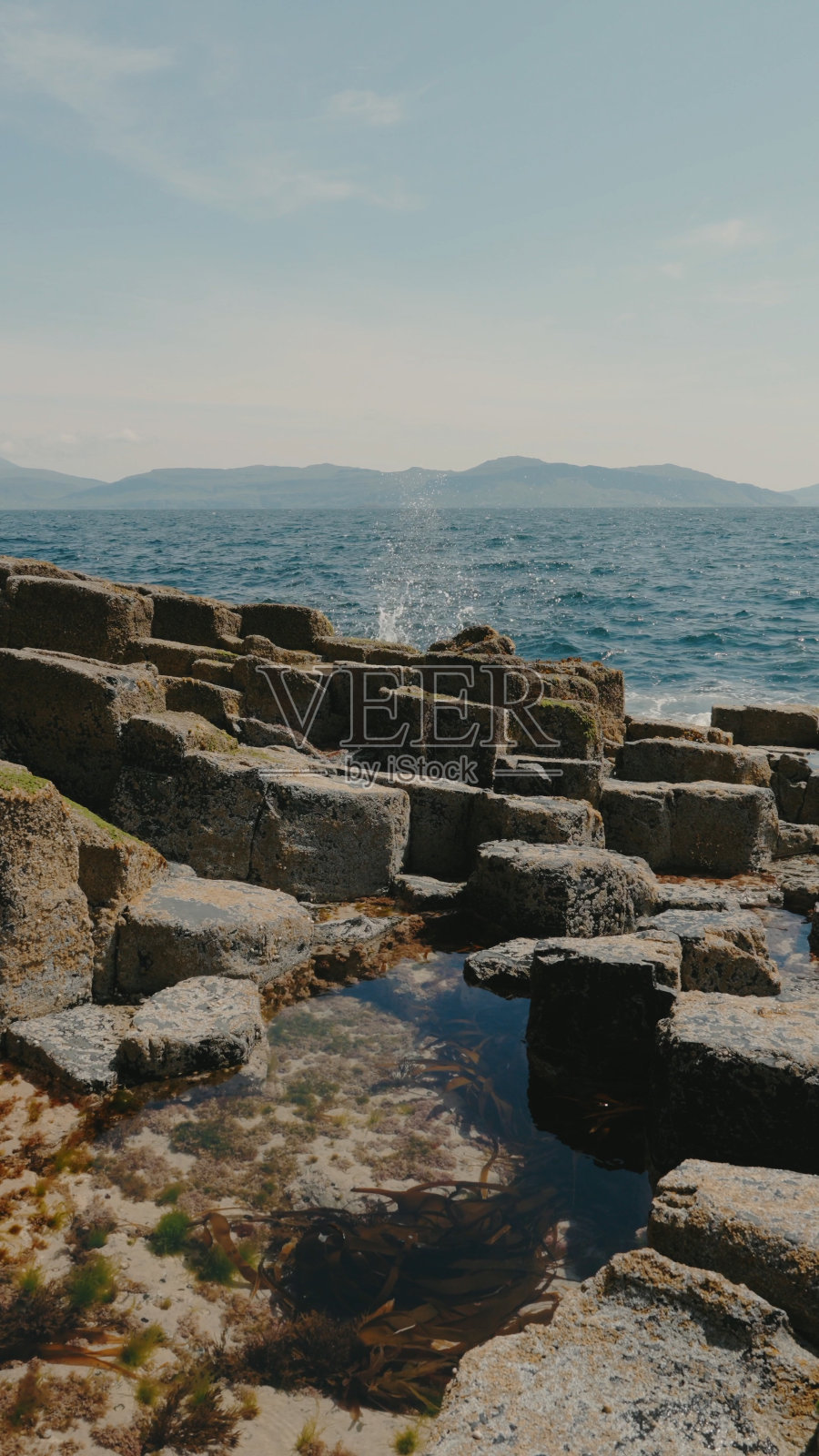 海上石柱照片摄影图片