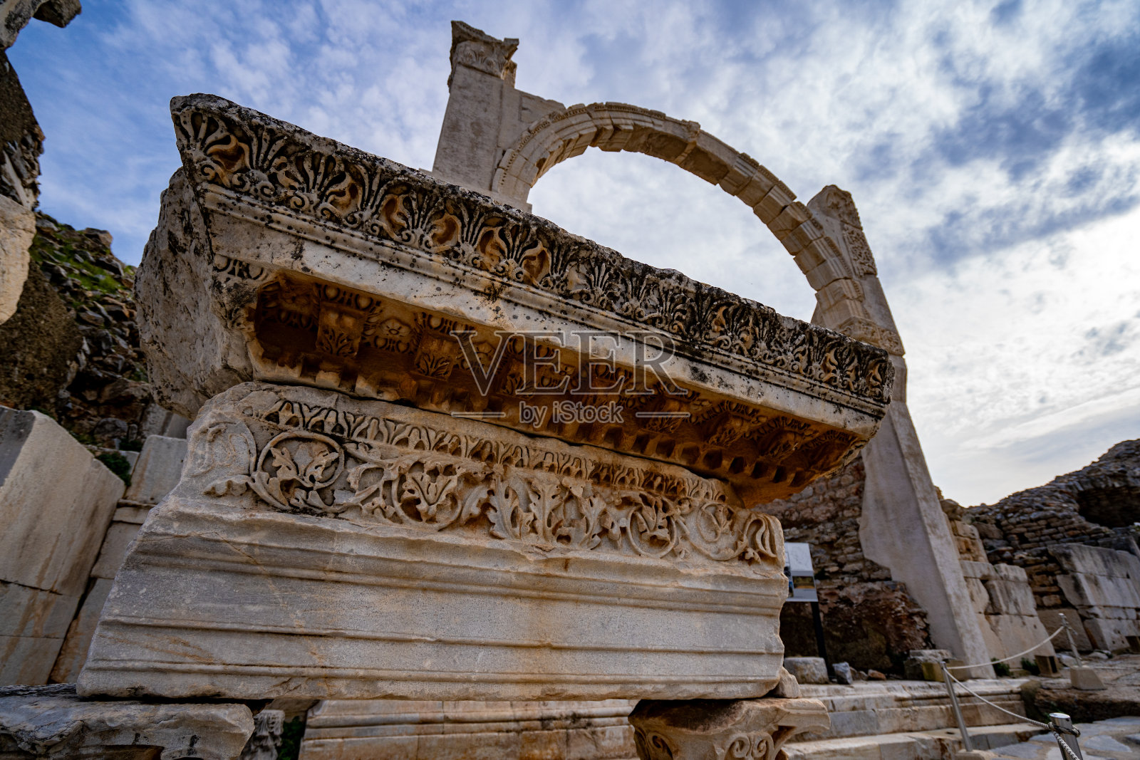 以弗所古城的历史遗迹。照片摄影图片