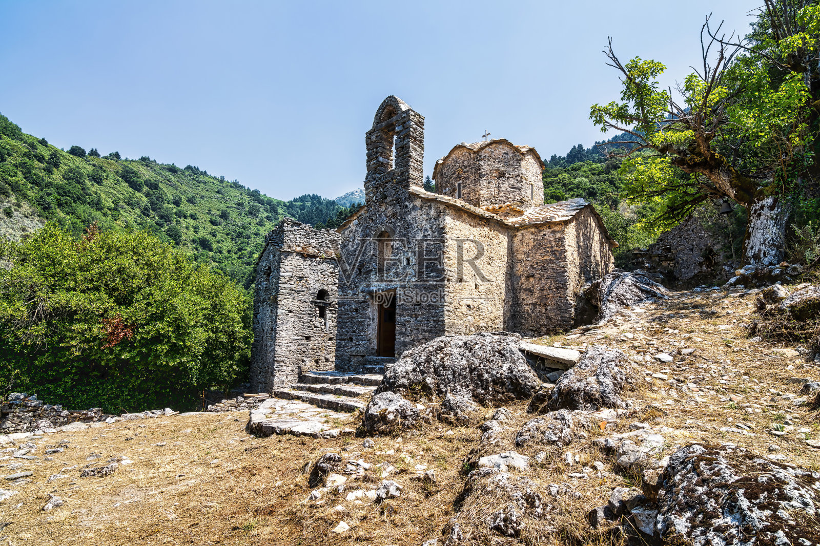 希腊伯罗奔尼撒半岛的萨缪尔修道院照片摄影图片