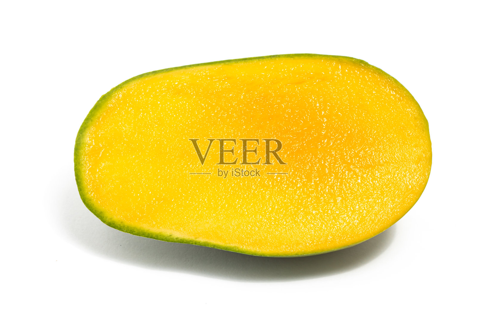 切片新鲜的有机绿色芒果美味的水果侧面视图隔离在白色背景剪辑路径照片摄影图片