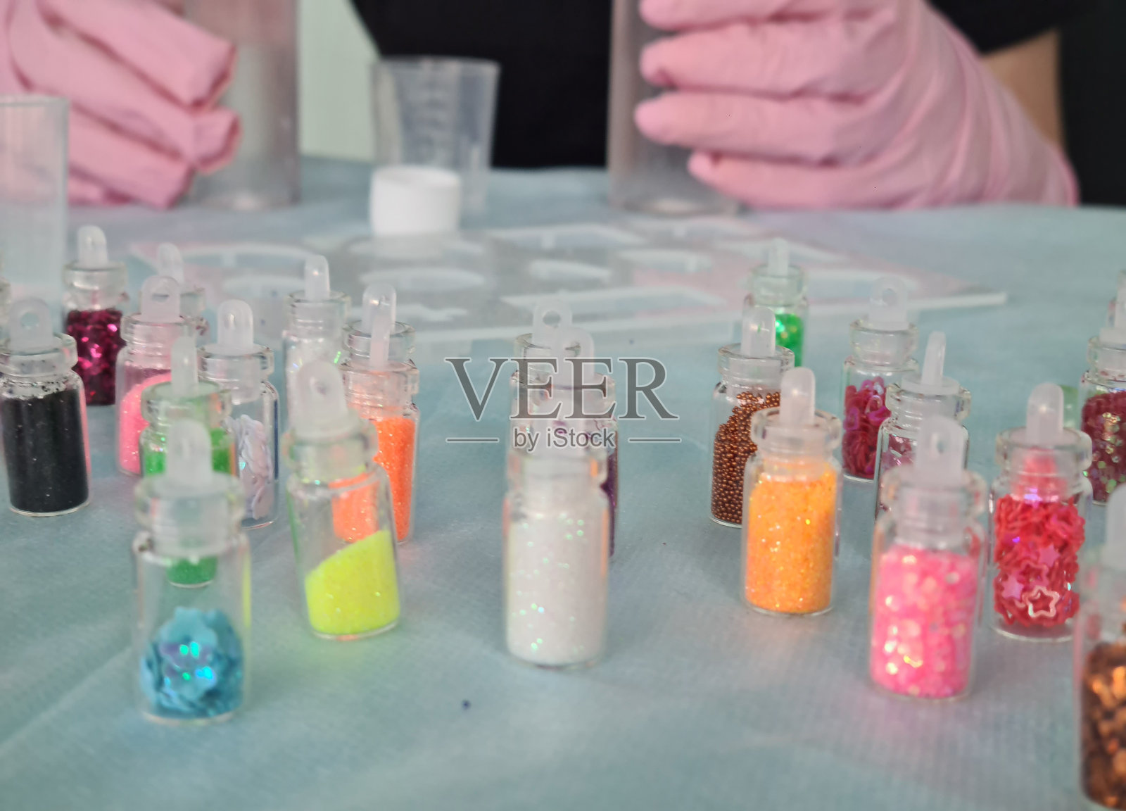 首饰车间用环氧树脂照片摄影图片