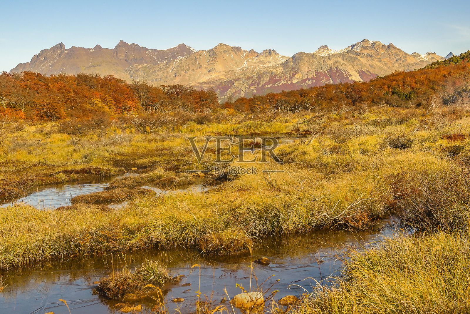 山谷和山脉景观,火地岛,阿根廷照片摄影图片