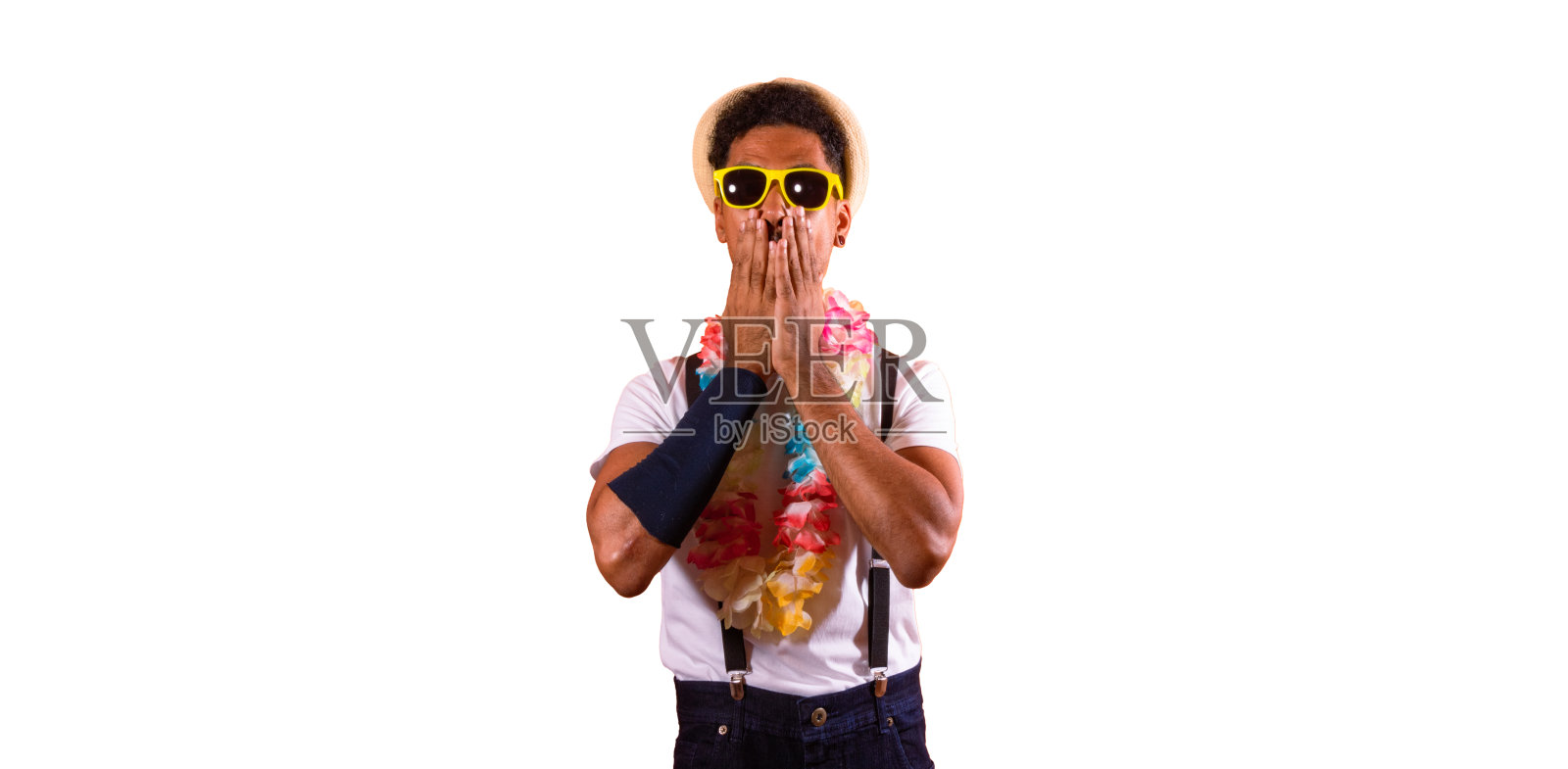 狂欢节-黑人与巴西狂欢节服装孤立的背景照片摄影图片