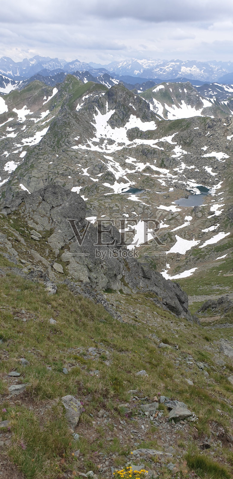 大自然的威严:徒步旅行和山地冒险照片摄影图片