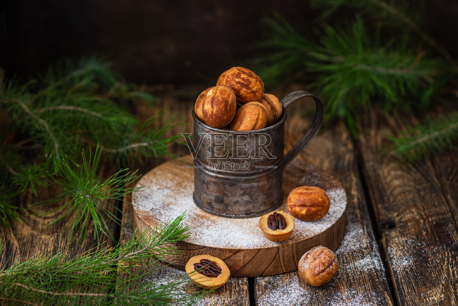 炼乳坚果自制饼干照片摄影图片