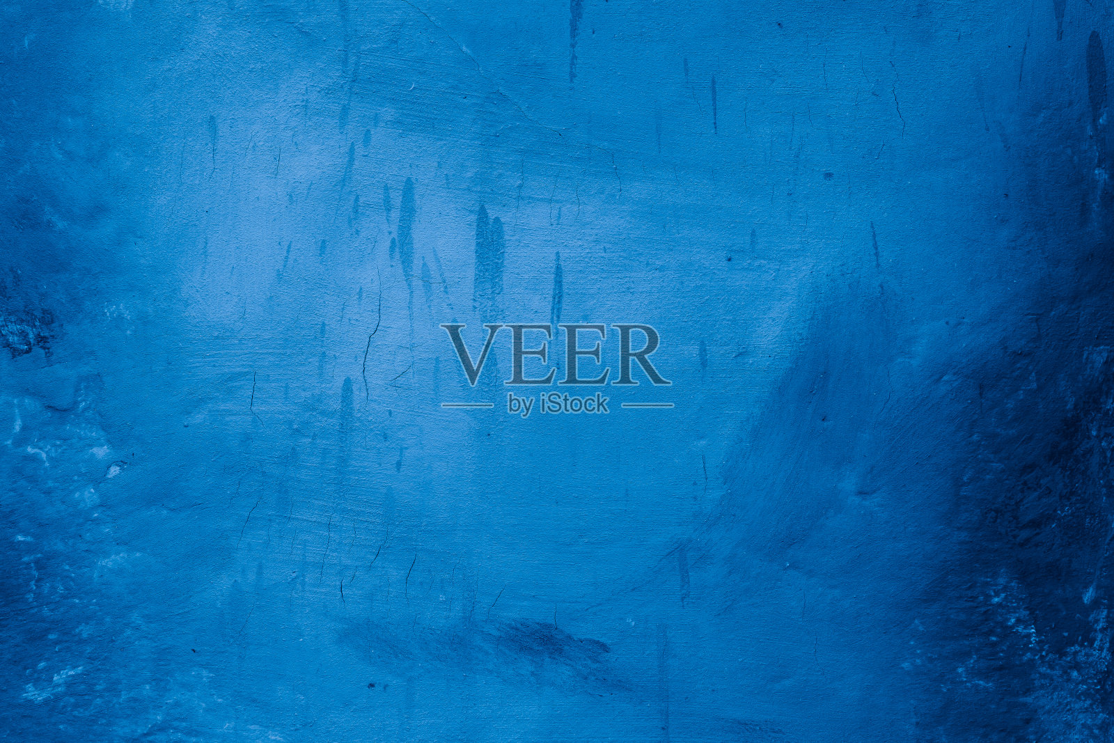 Grunge经典蓝色混凝土背景。有质感的灰泥墙。照片摄影图片